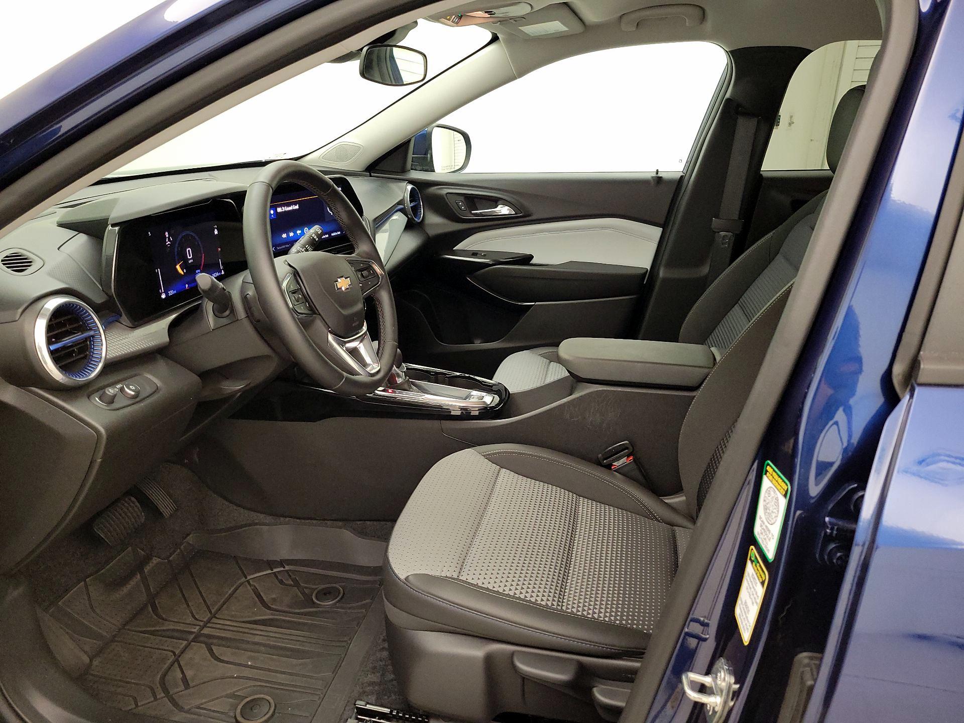 Thumbnail: 2024 Chevrolet Trax - 11