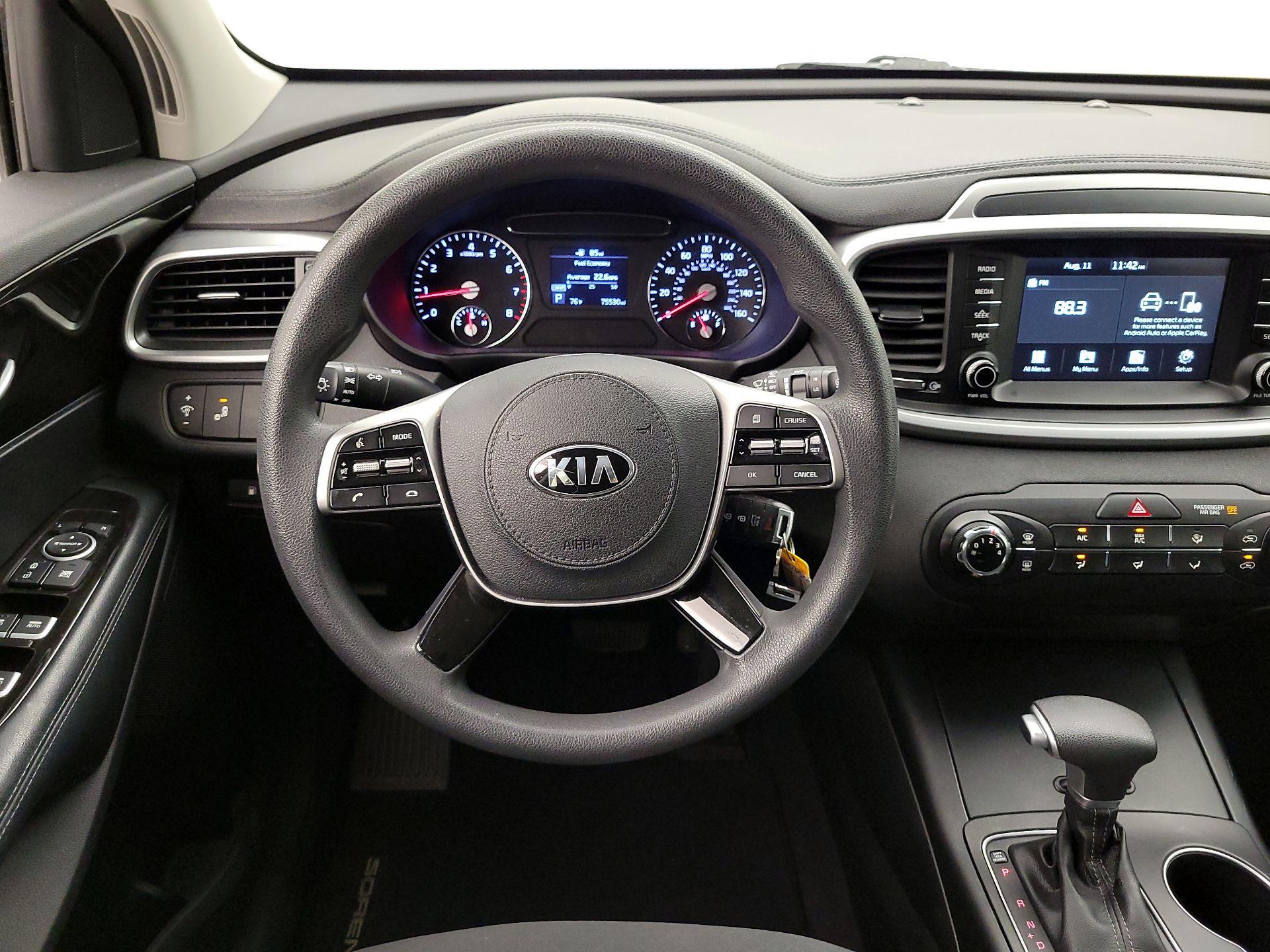 Thumbnail: 2020 Kia Sorento - 10