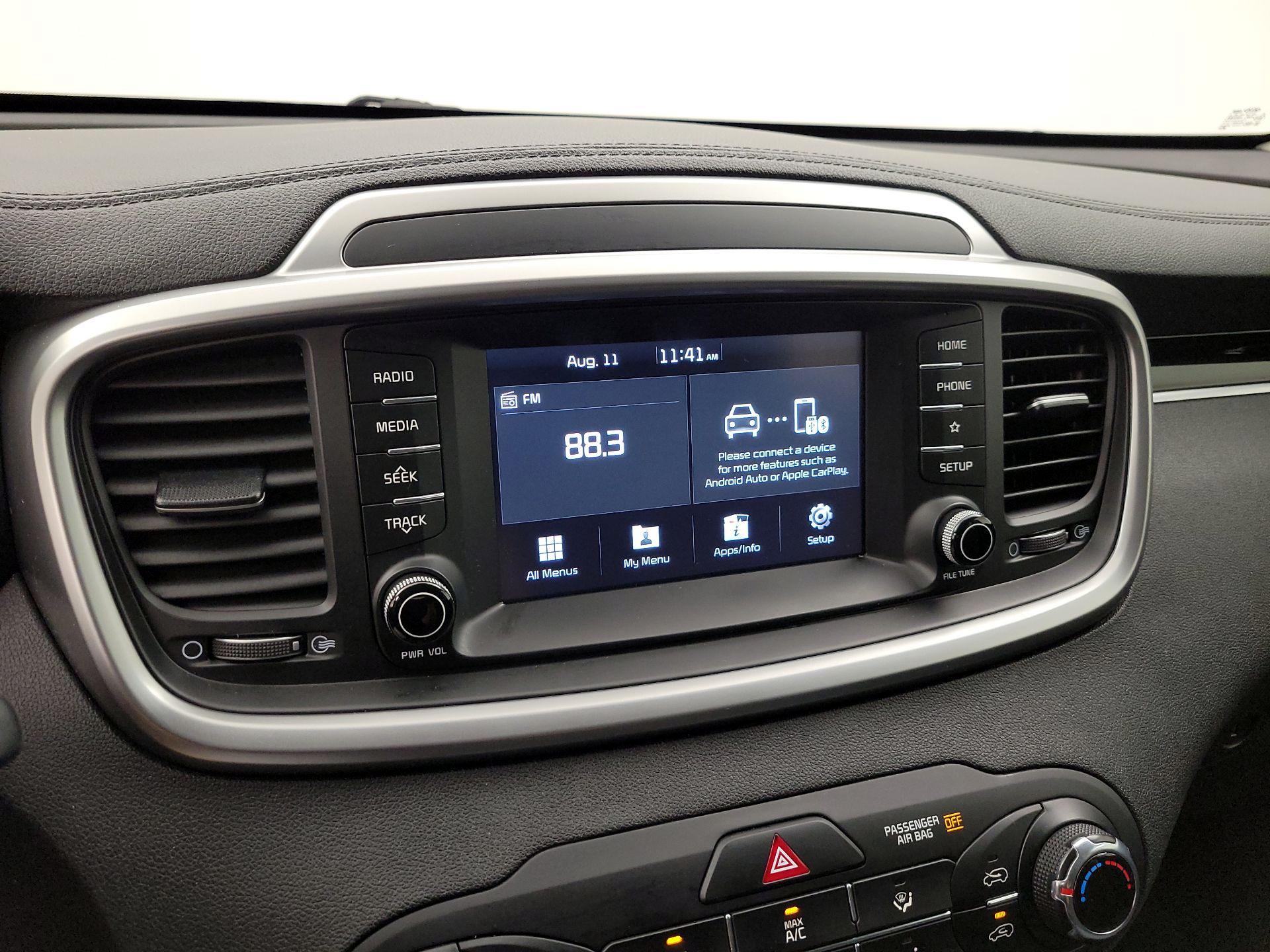 Thumbnail: 2020 Kia Sorento - 15