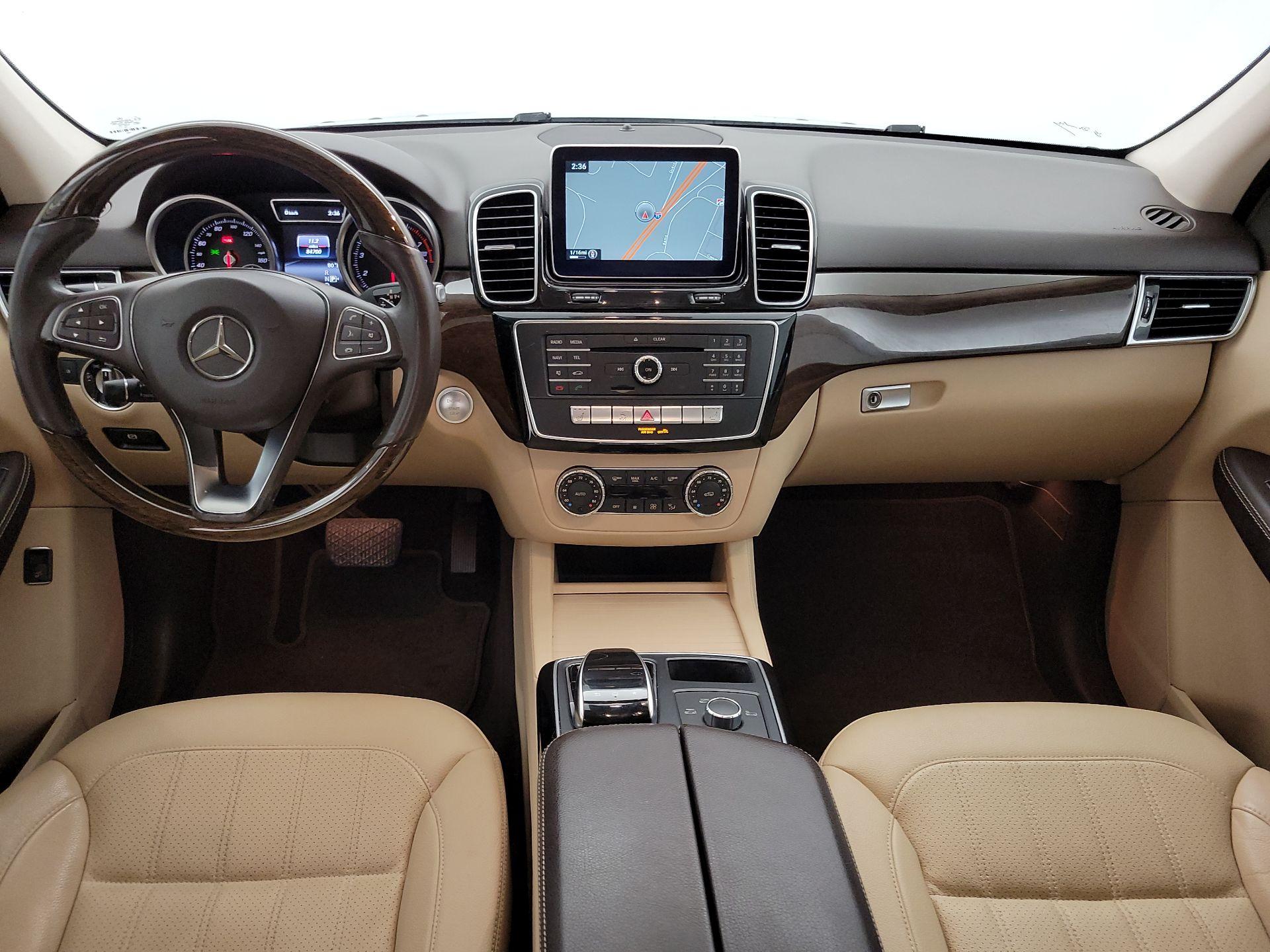 Thumbnail: 2016 Mercedes-Benz GLE - 9