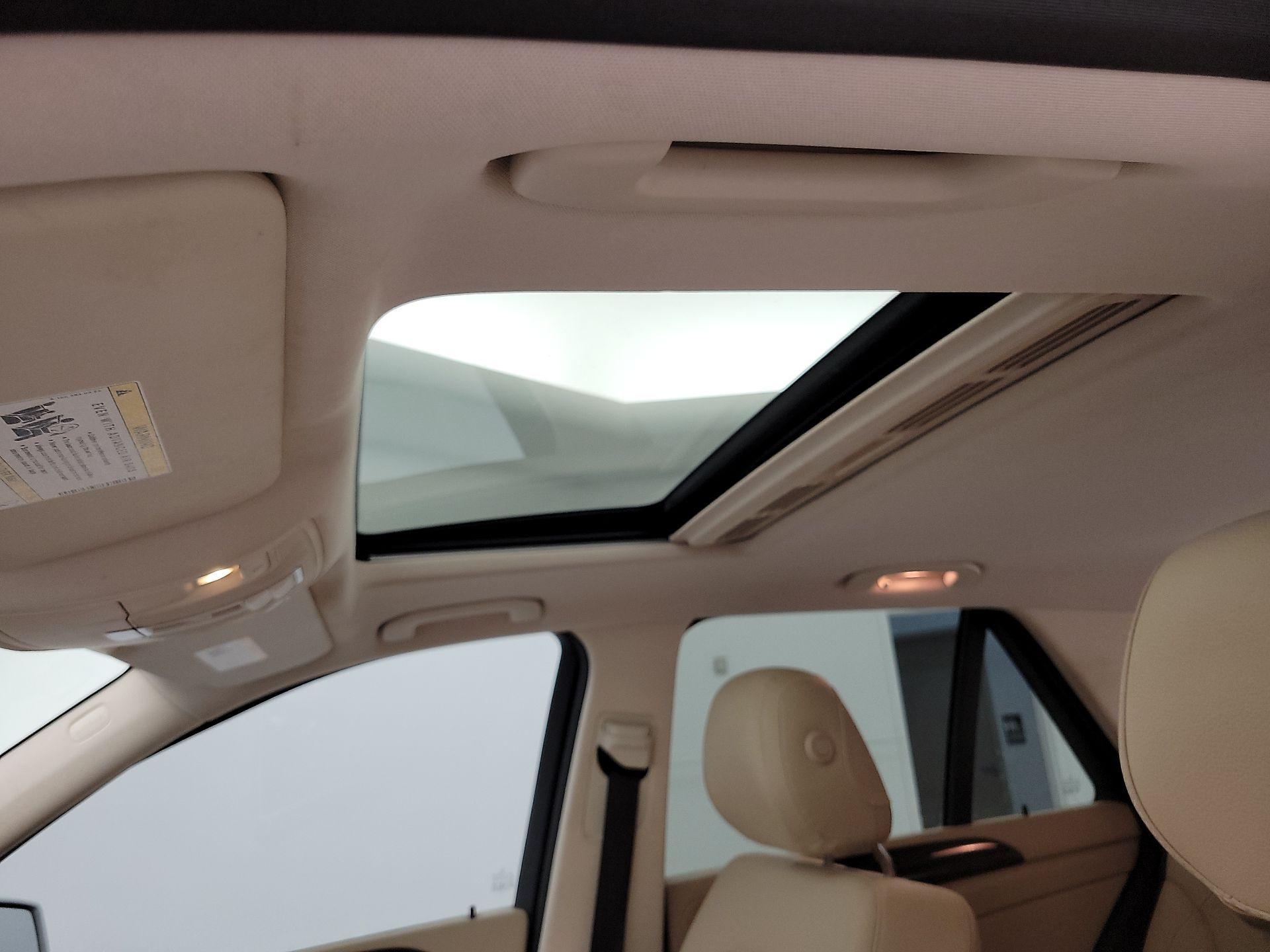 Thumbnail: 2016 Mercedes-Benz GLE - 20