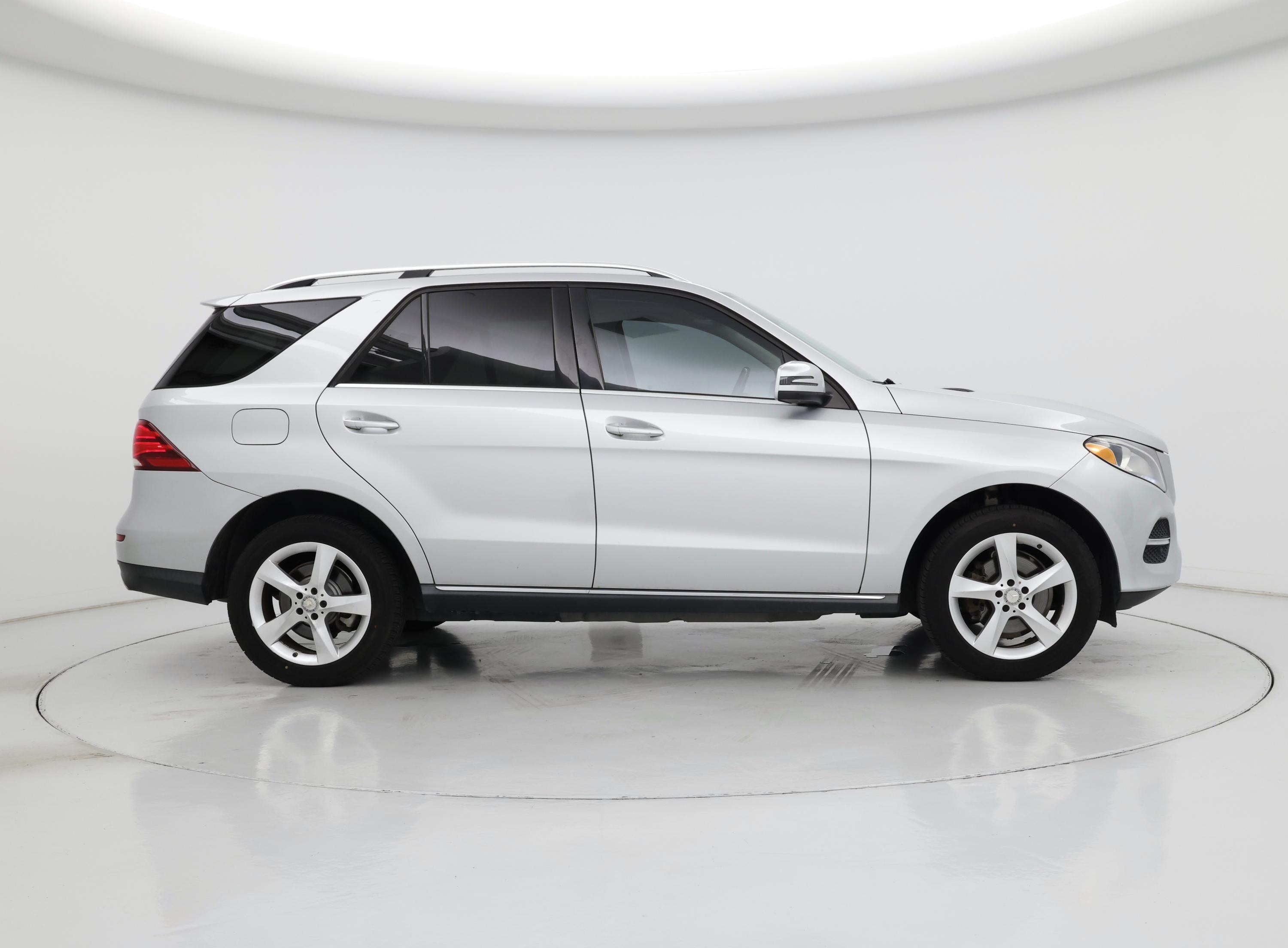 Thumbnail: 2016 Mercedes-Benz GLE - 7