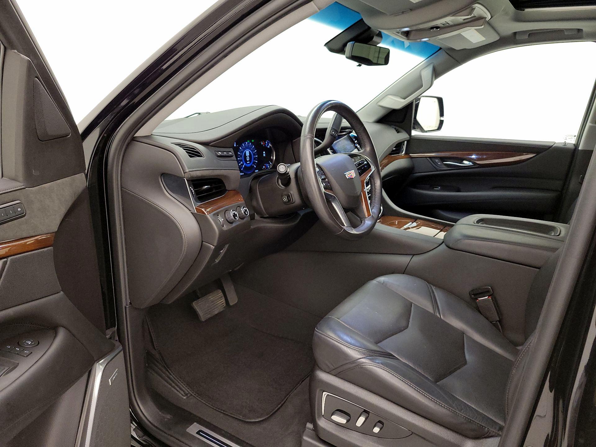 Thumbnail: 2020 Cadillac Escalade - 11