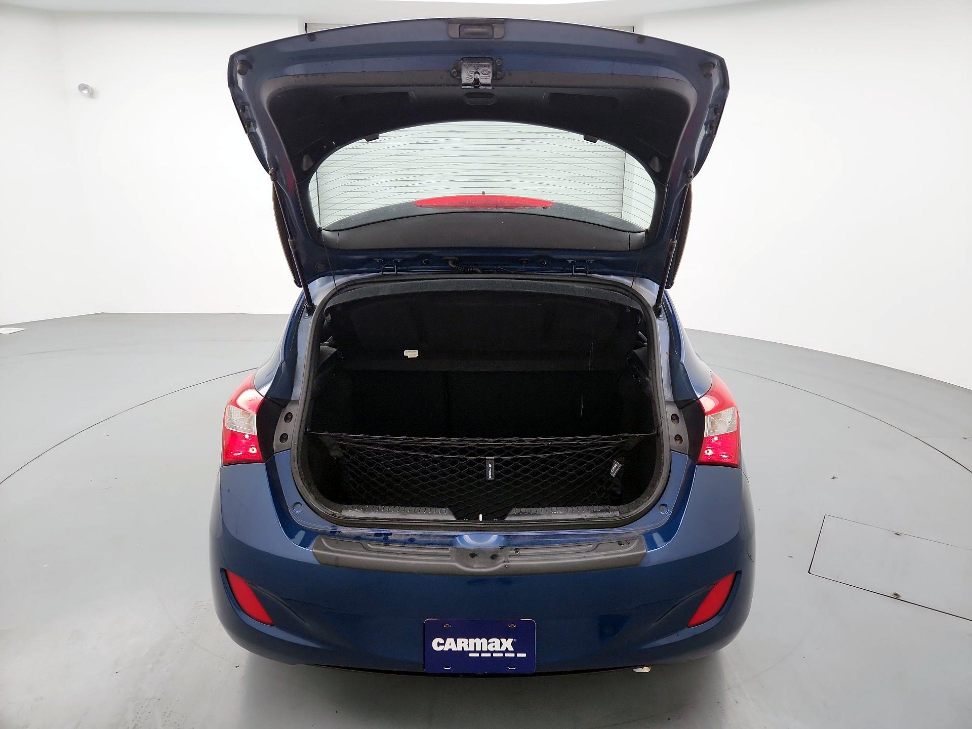 Thumbnail: 2016 Hyundai Elantra - 19