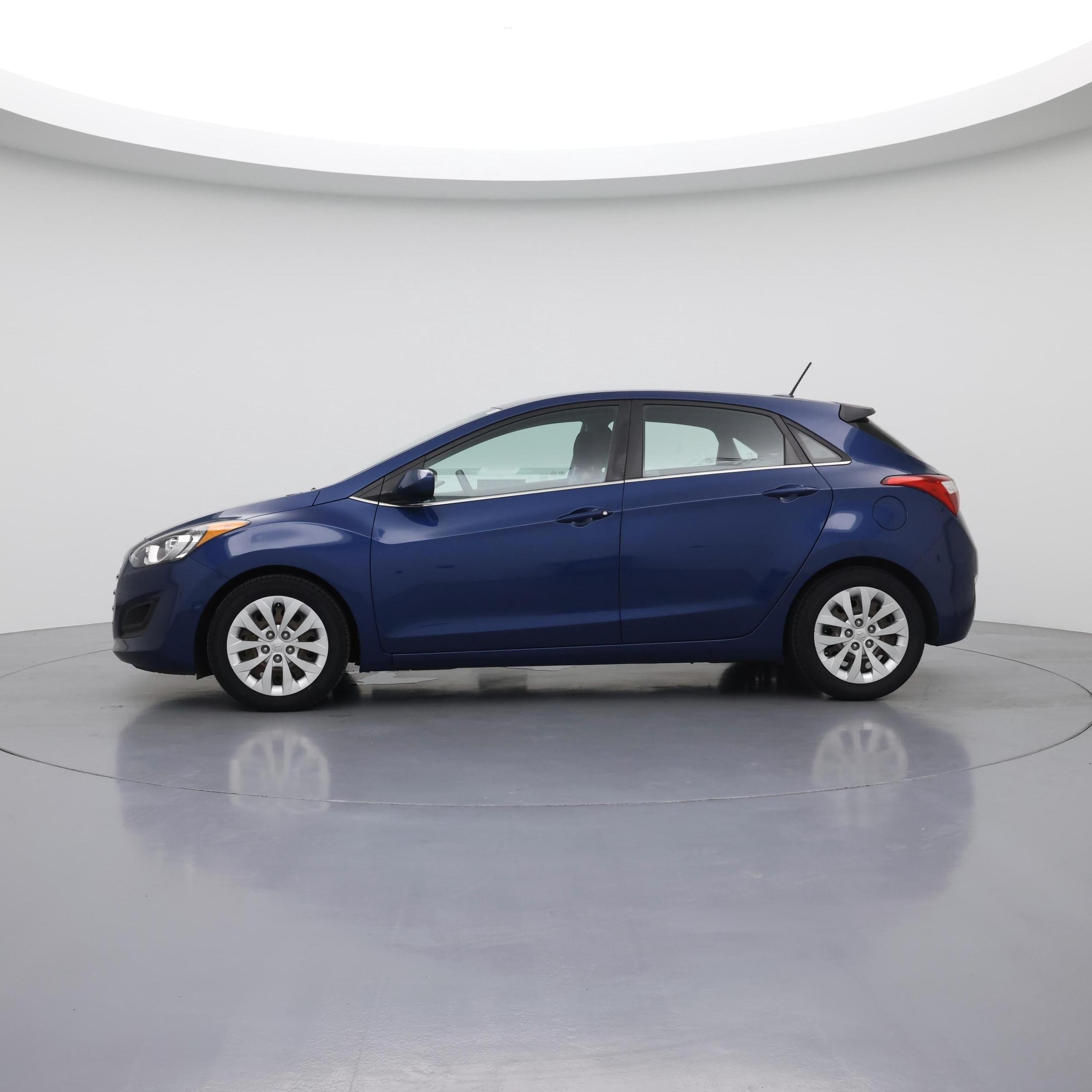 Thumbnail: 2016 Hyundai Elantra - 3