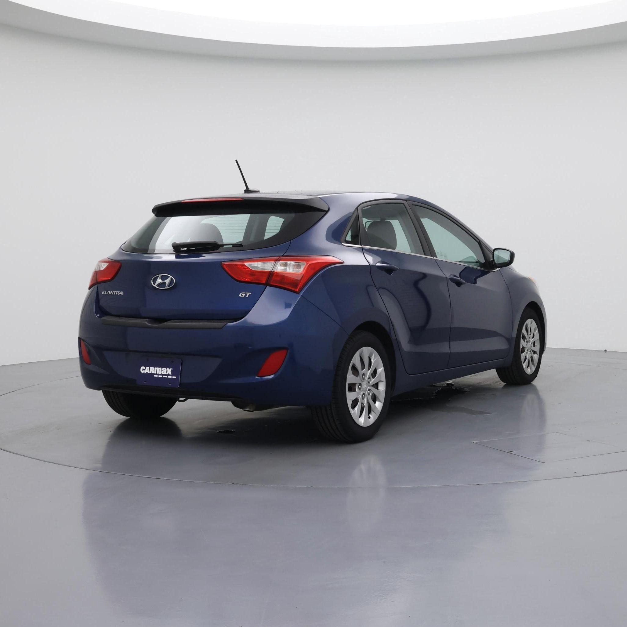 Thumbnail: 2016 Hyundai Elantra - 8
