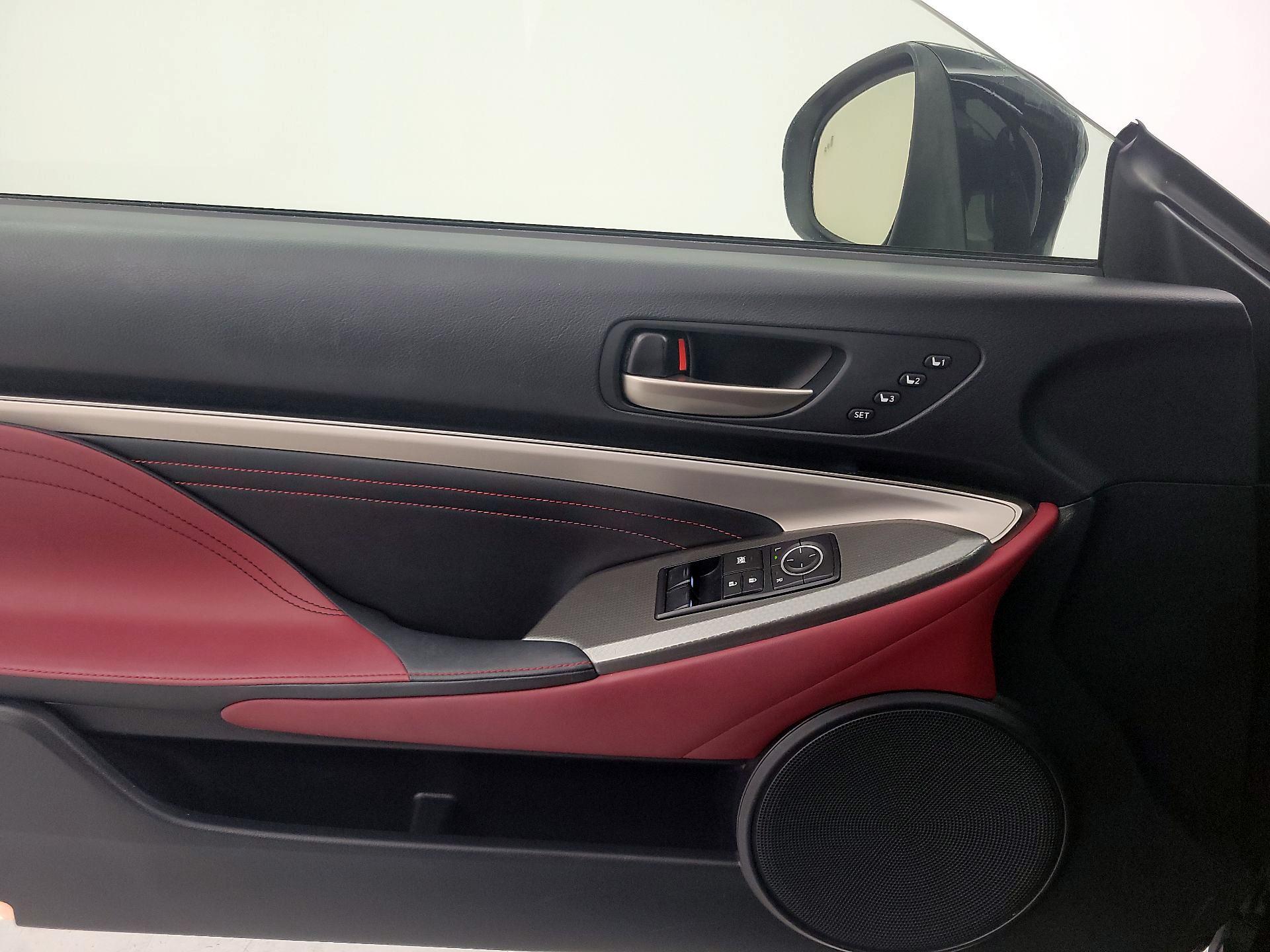 Thumbnail: 2015 Lexus RC - 12