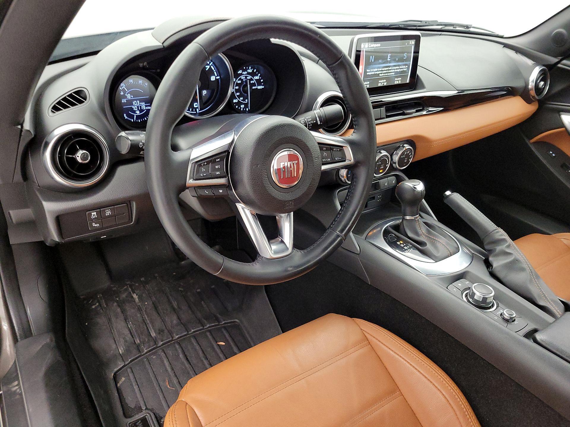 Thumbnail: 2017 Fiat 124 Spider - 9