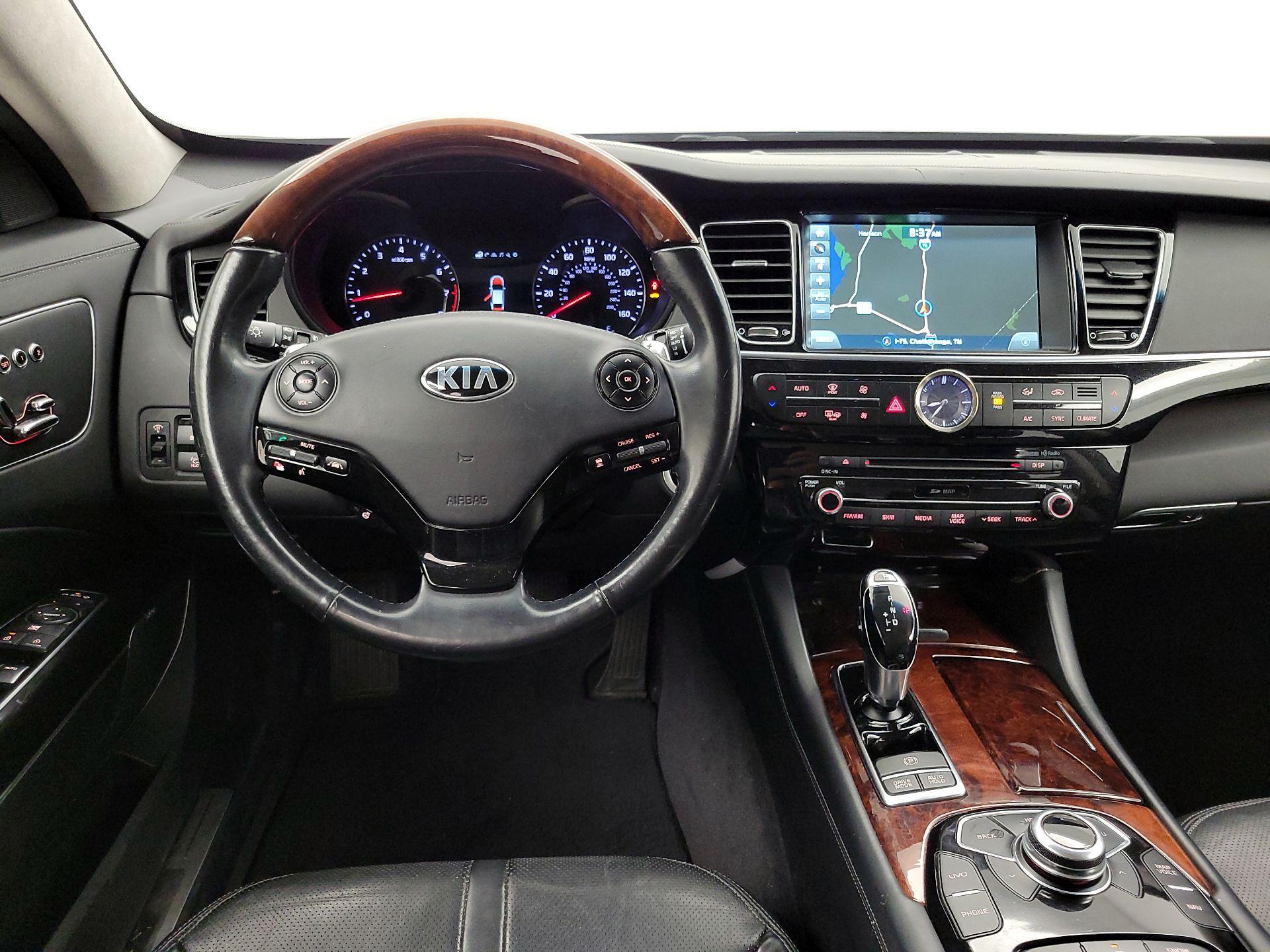 Thumbnail: 2016 Kia K900 - 10