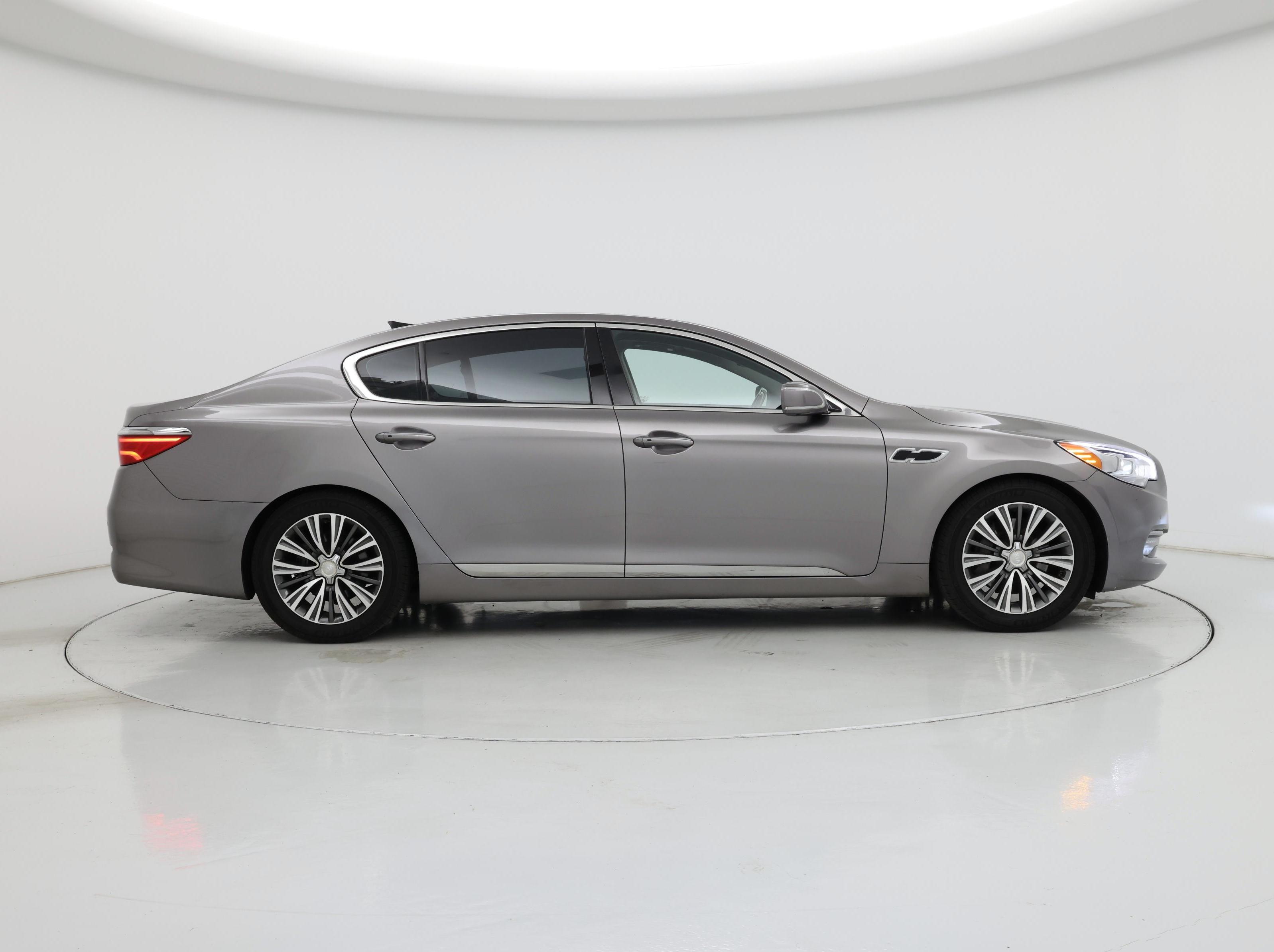 Thumbnail: 2016 Kia K900 - 7