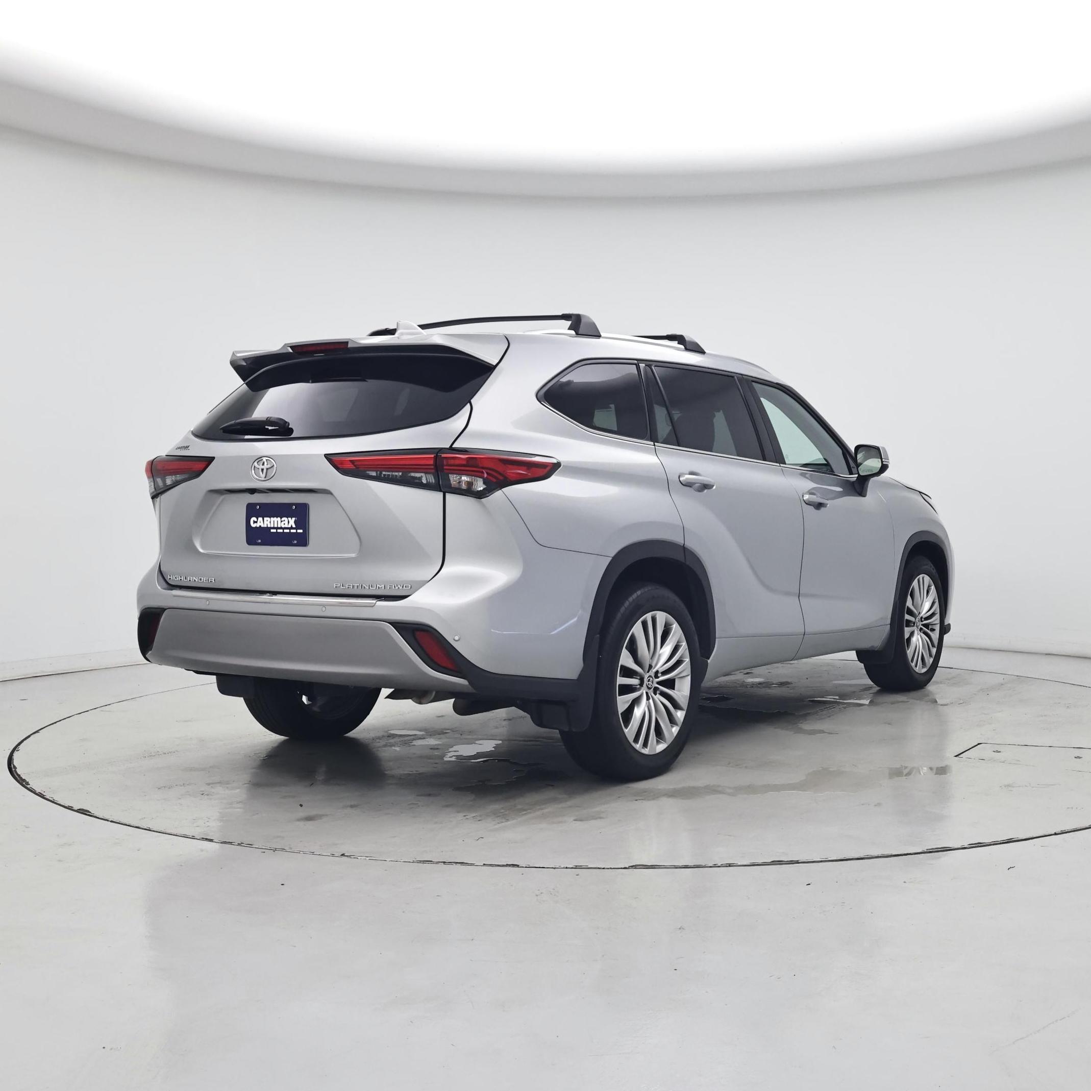 Thumbnail: 2022 Toyota Highlander - 8