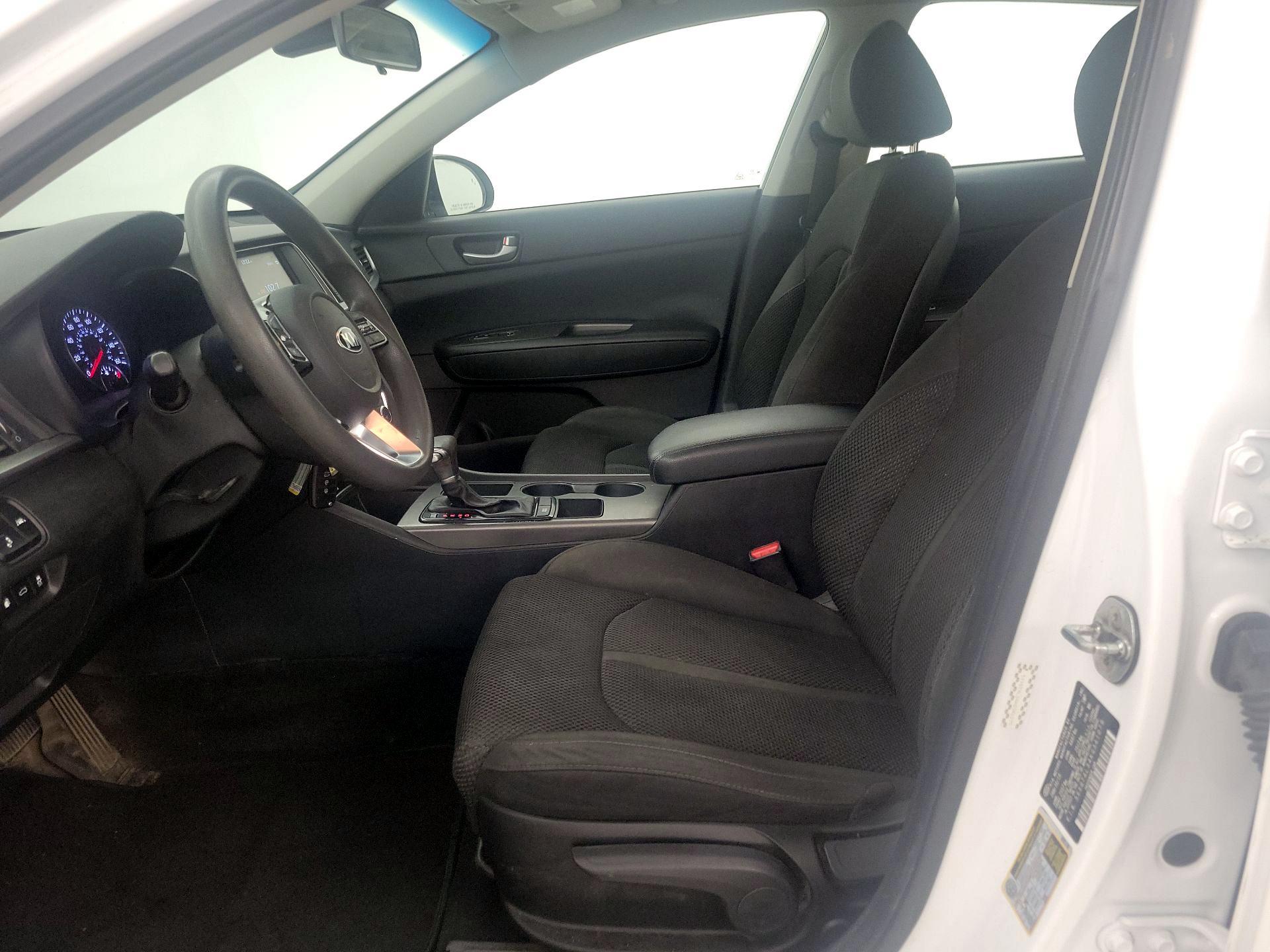 Thumbnail: 2019 Kia Optima - 11