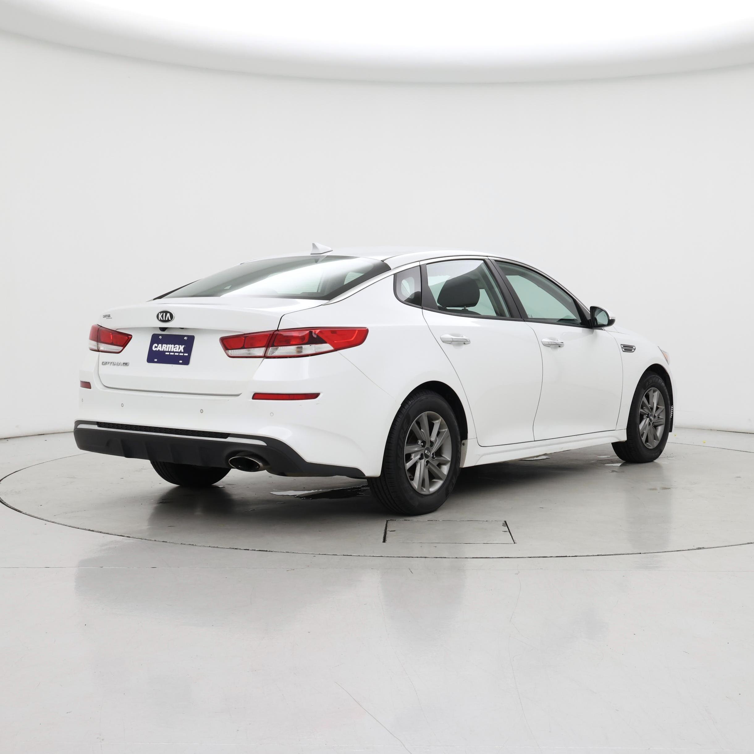 Thumbnail: 2019 Kia Optima - 8
