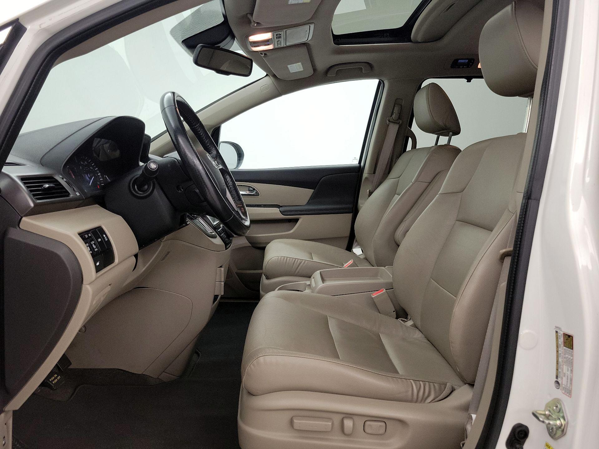Thumbnail: 2015 Honda Odyssey - 11
