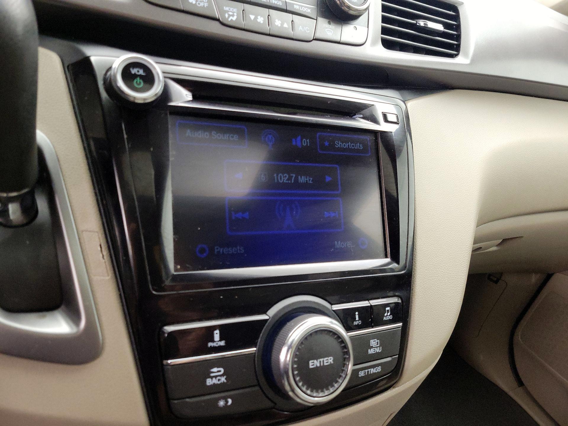 Thumbnail: 2015 Honda Odyssey - 15