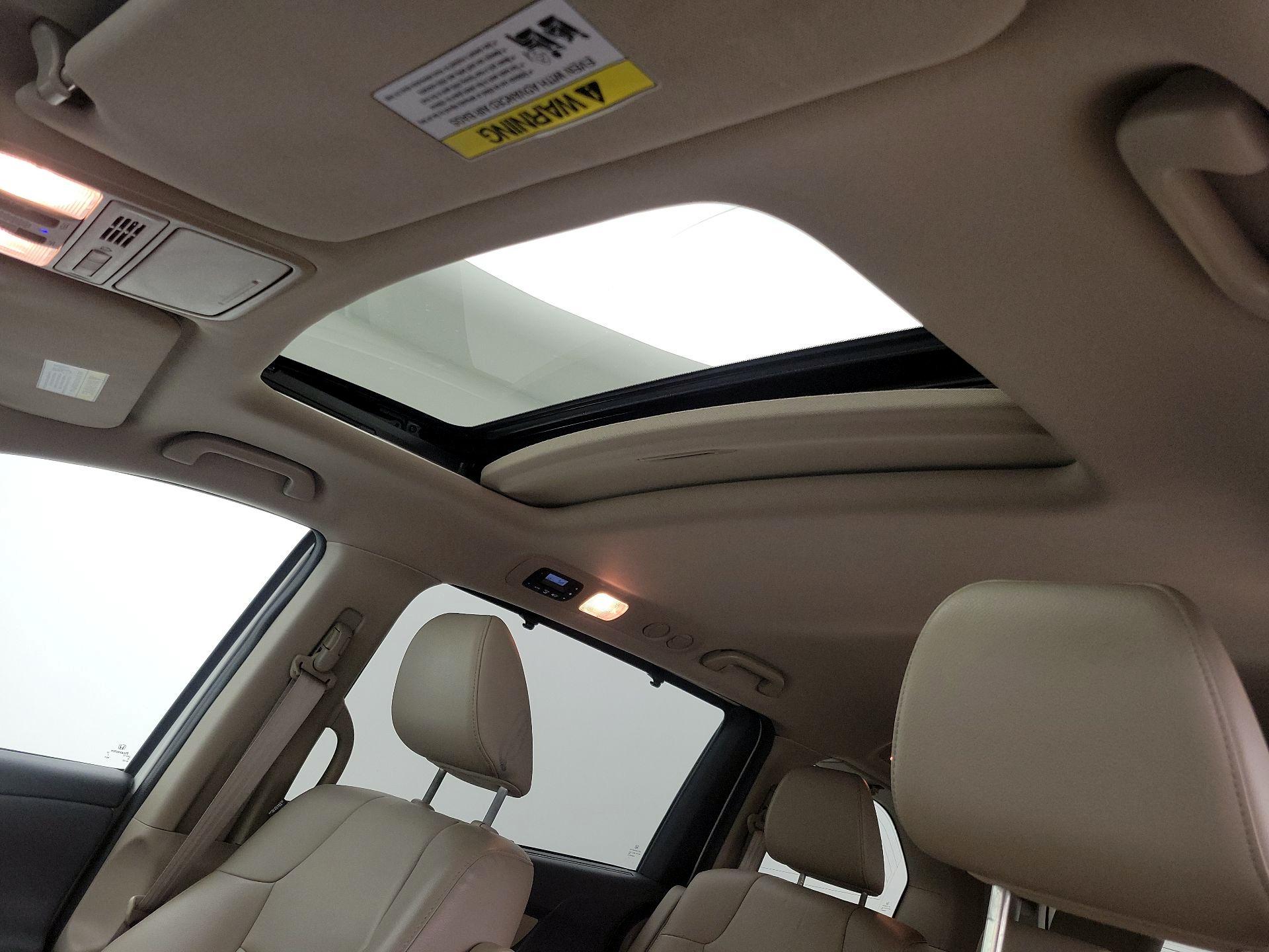 Thumbnail: 2015 Honda Odyssey - 19