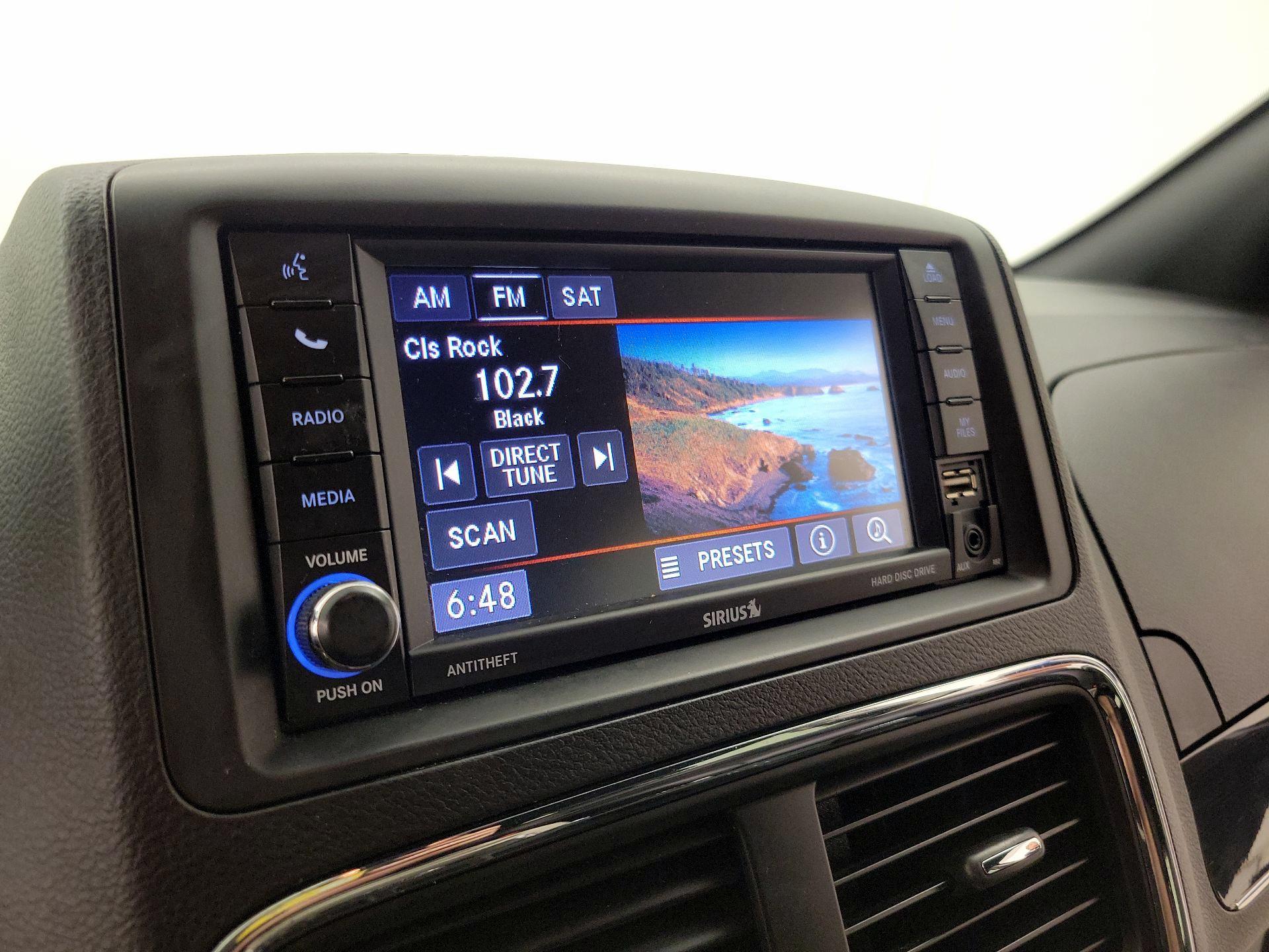 Thumbnail: 2020 Dodge Grand Caravan - 15