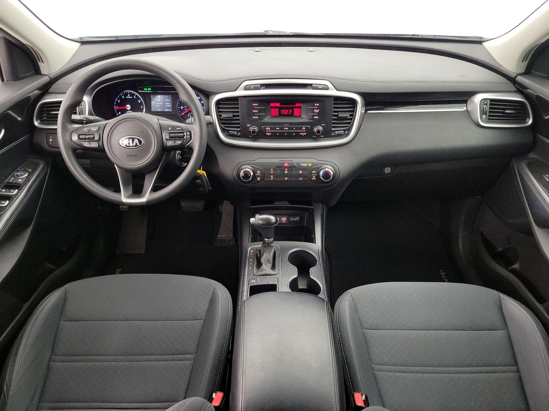 Thumbnail: 2016 Kia Sorento - 9