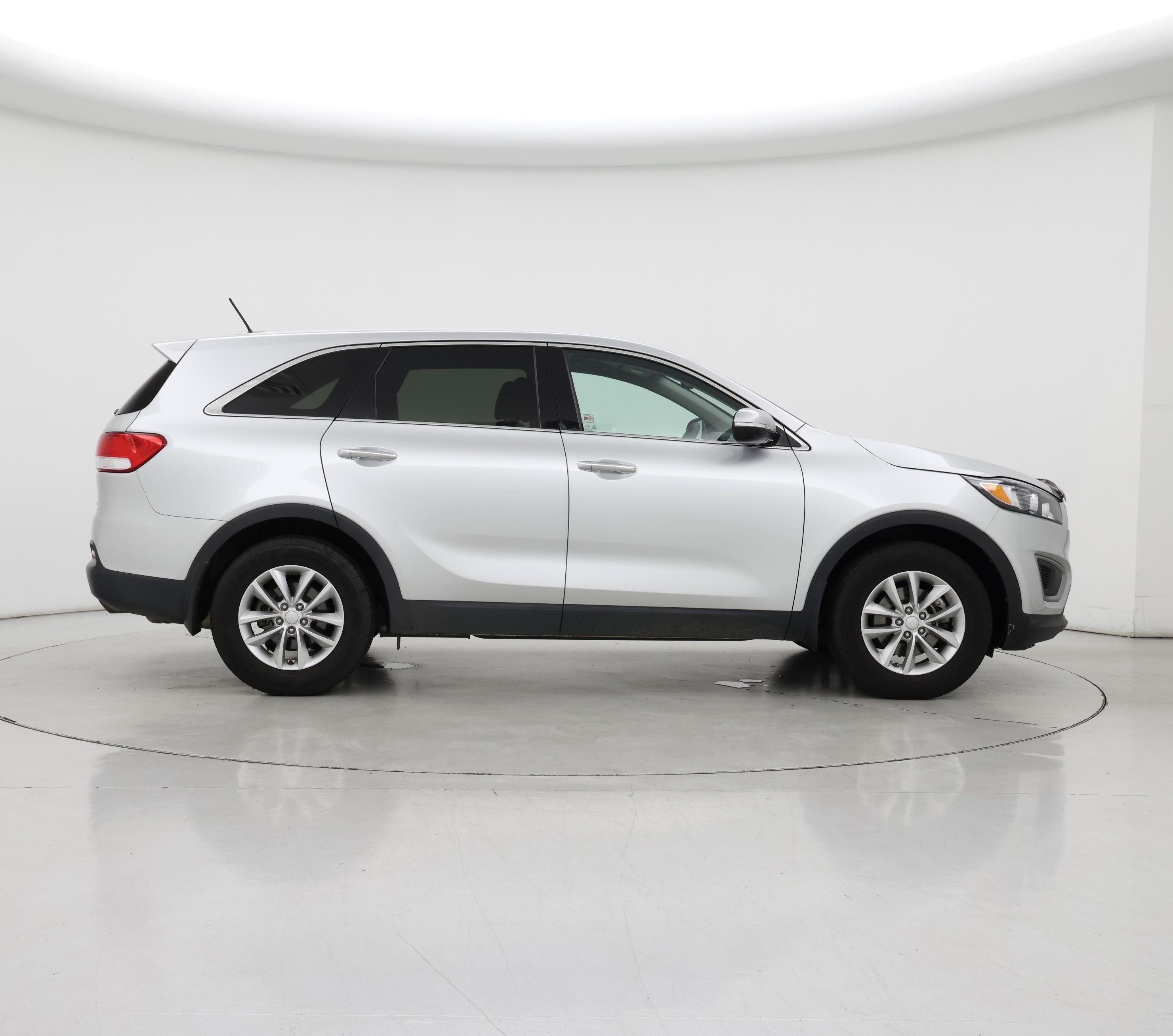 Thumbnail: 2016 Kia Sorento - 7