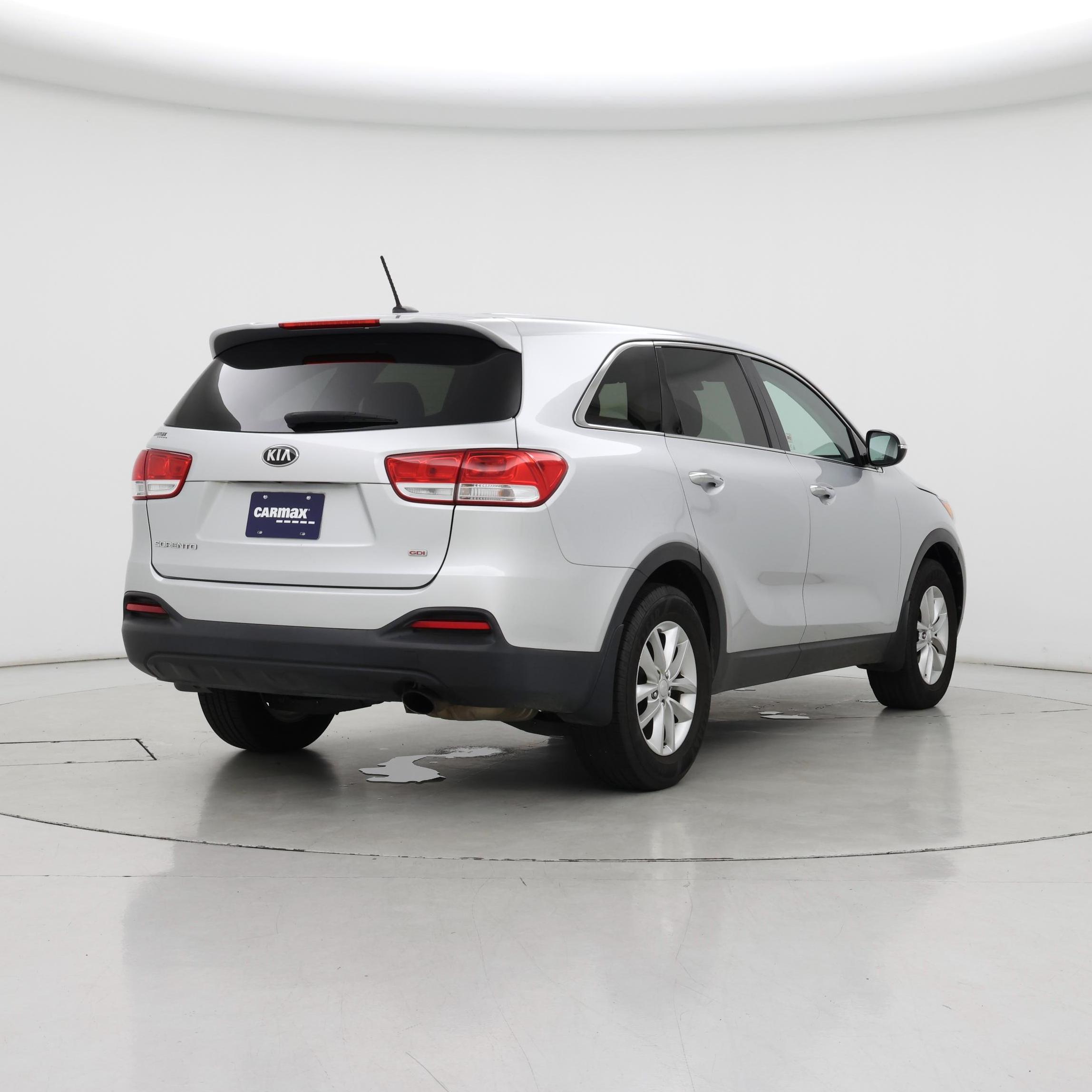 Thumbnail: 2016 Kia Sorento - 8