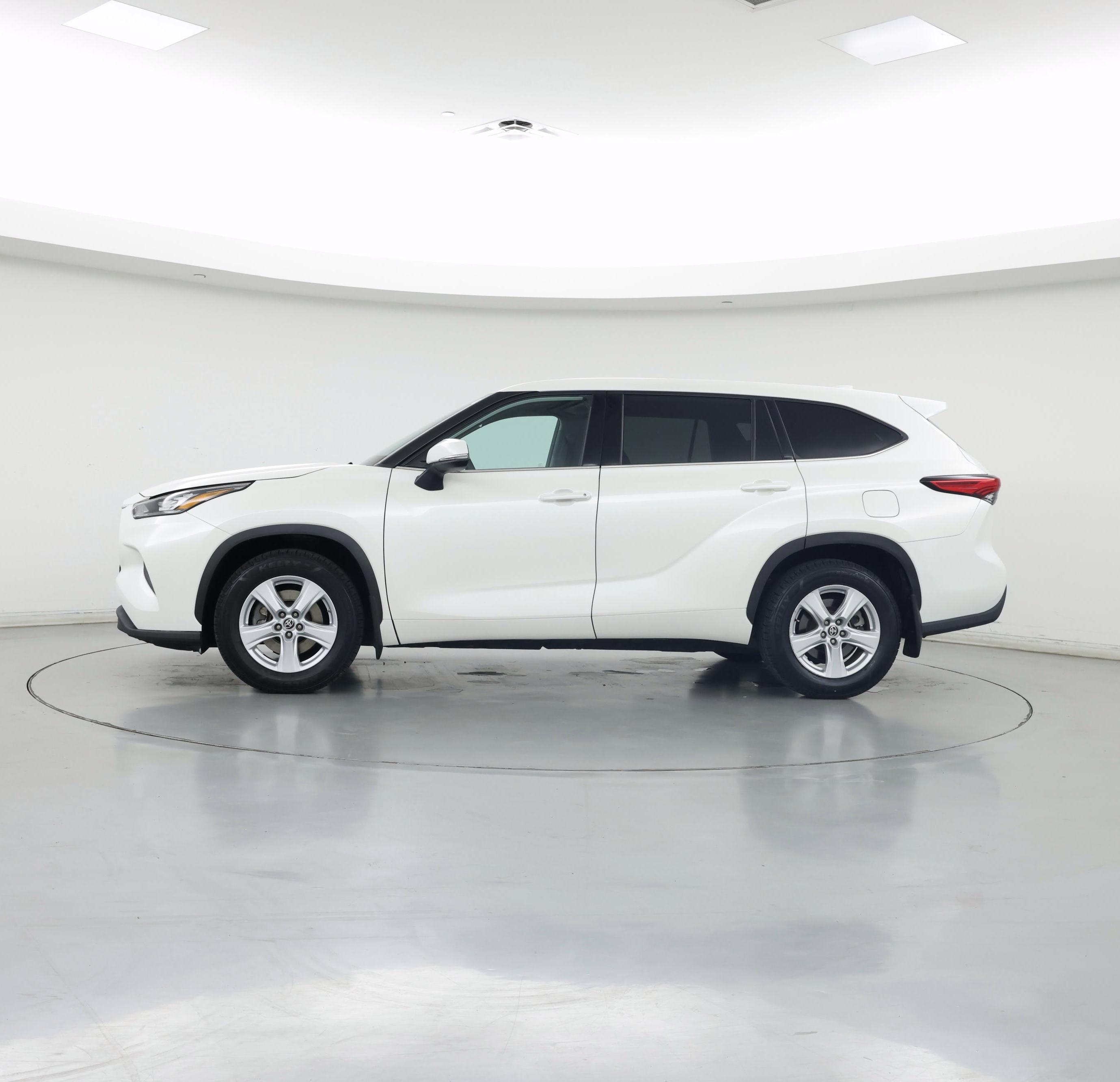 Thumbnail: 2020 Toyota Highlander - 3
