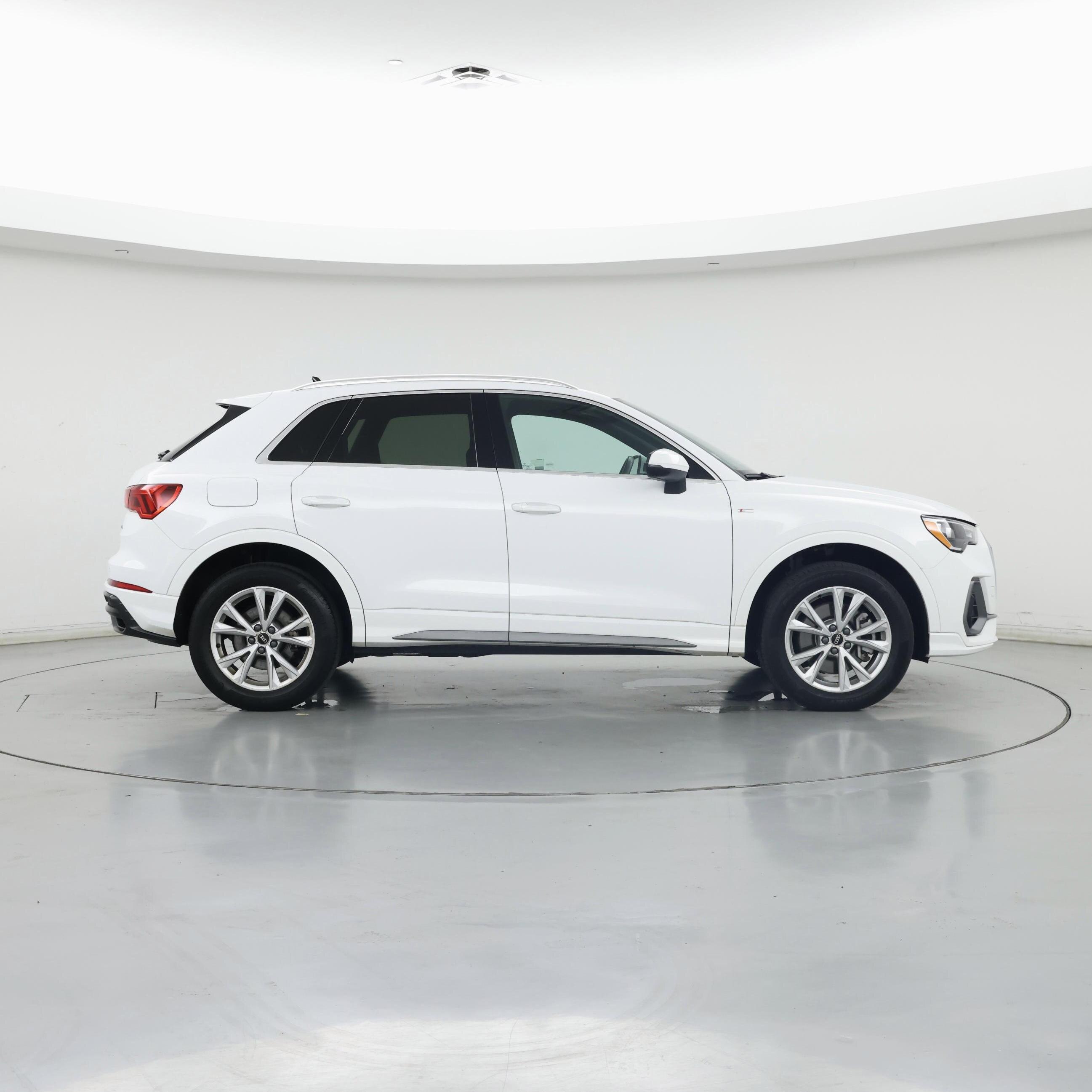 Thumbnail: 2022 Audi Q3 - 7