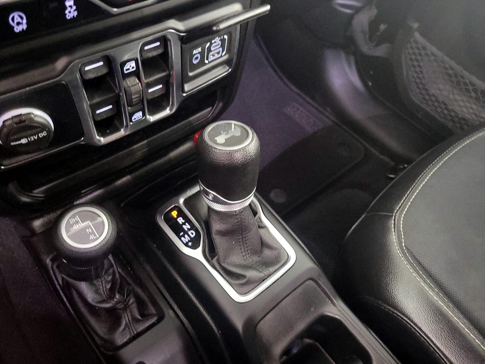 Thumbnail: 2021 Jeep Wrangler - 18