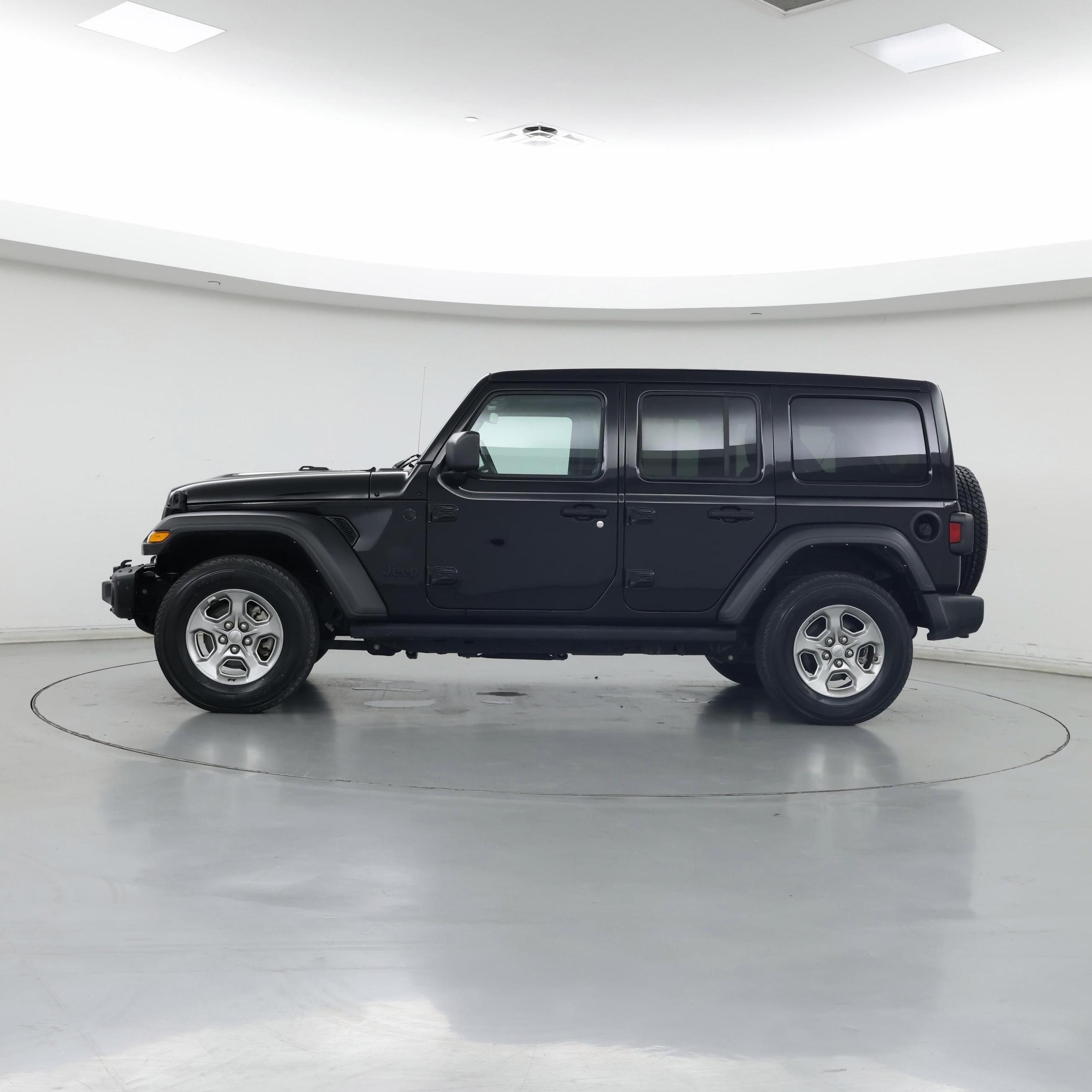 Thumbnail: 2021 Jeep Wrangler - 3