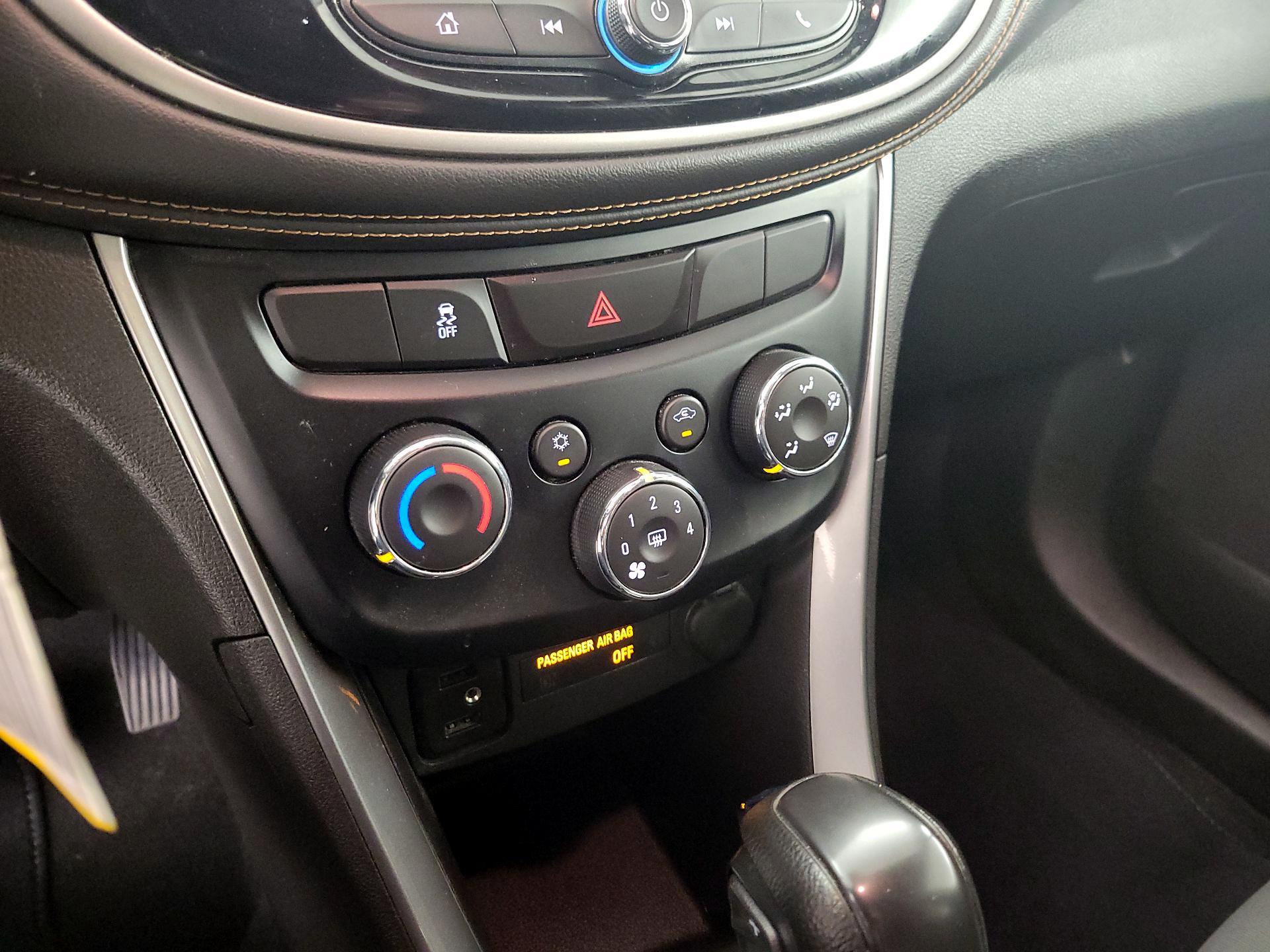 Thumbnail: 2020 Chevrolet Trax - 16
