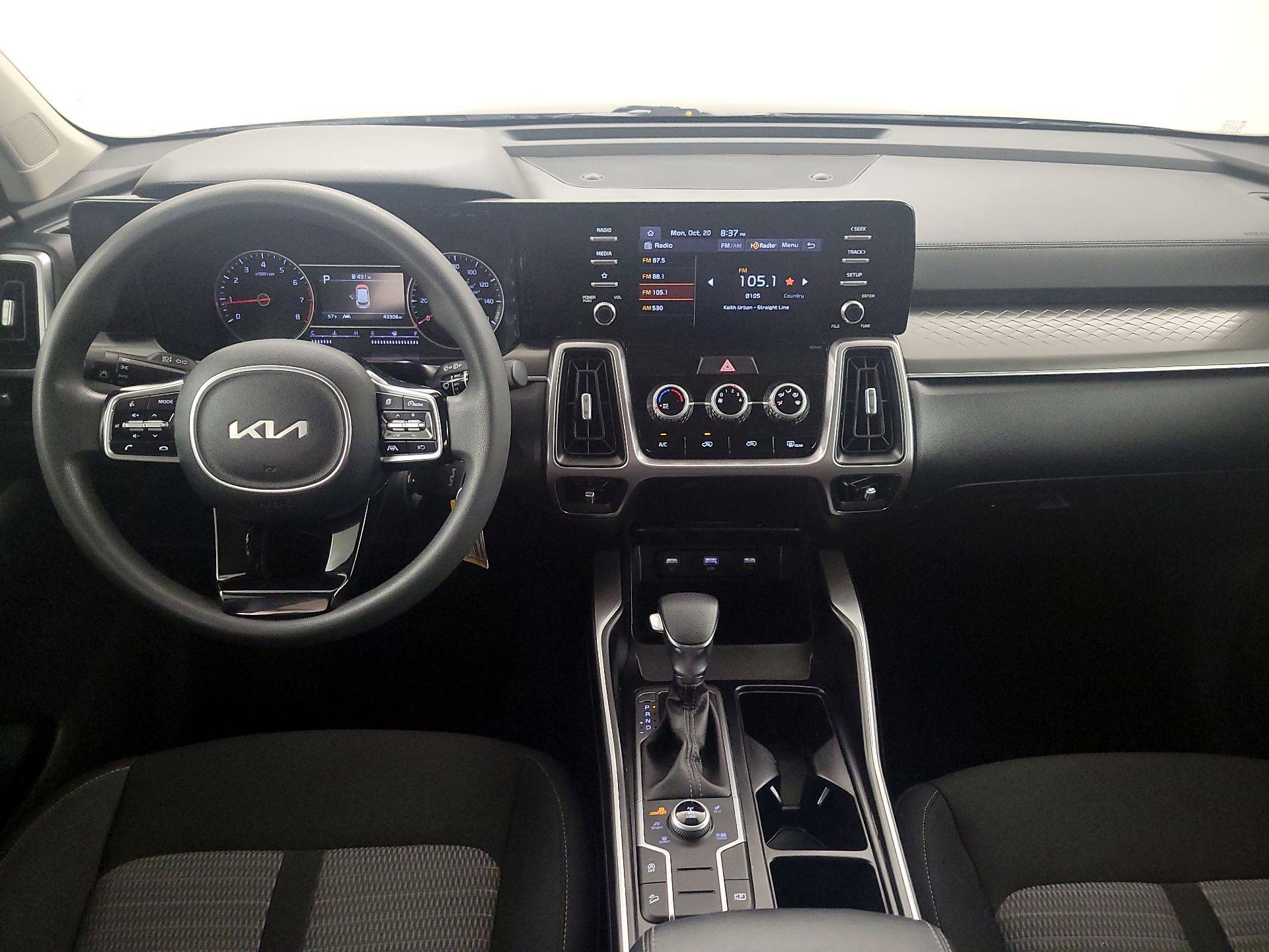 Thumbnail: 2022 Kia Sorento - 9