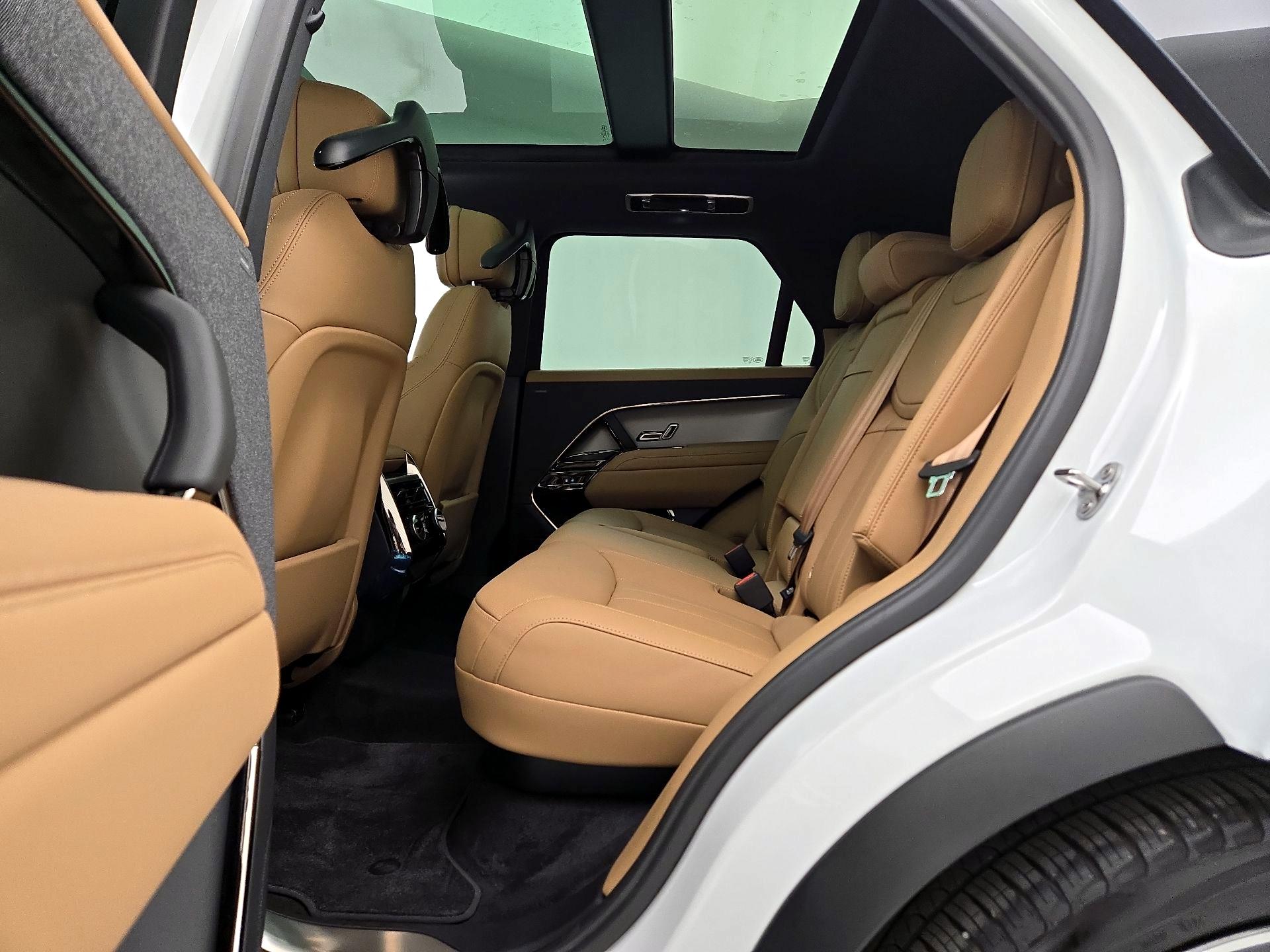 Thumbnail: 2024 Land Rover Range Rover Sport - 20