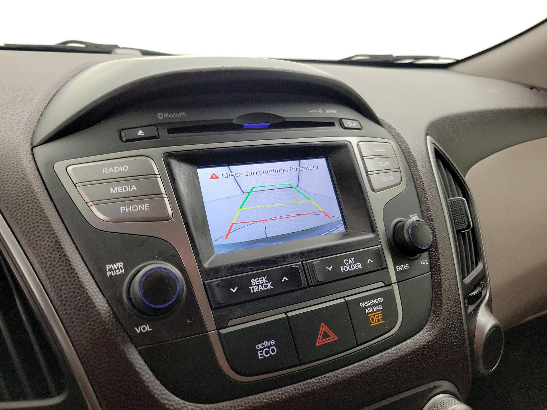 Thumbnail: 2015 Hyundai Tucson - 14