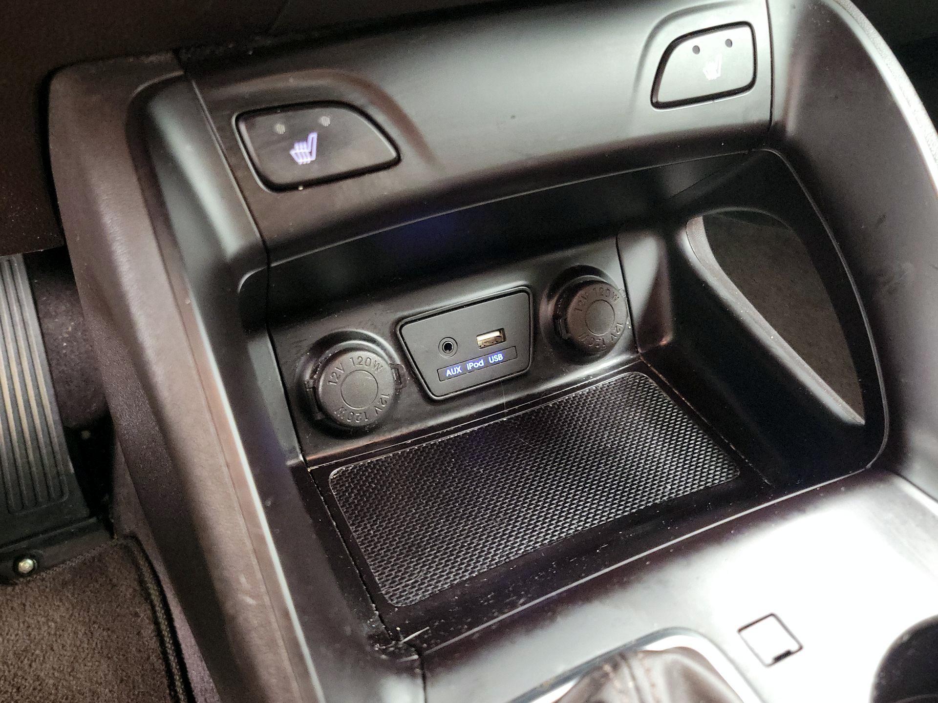 Thumbnail: 2015 Hyundai Tucson - 18