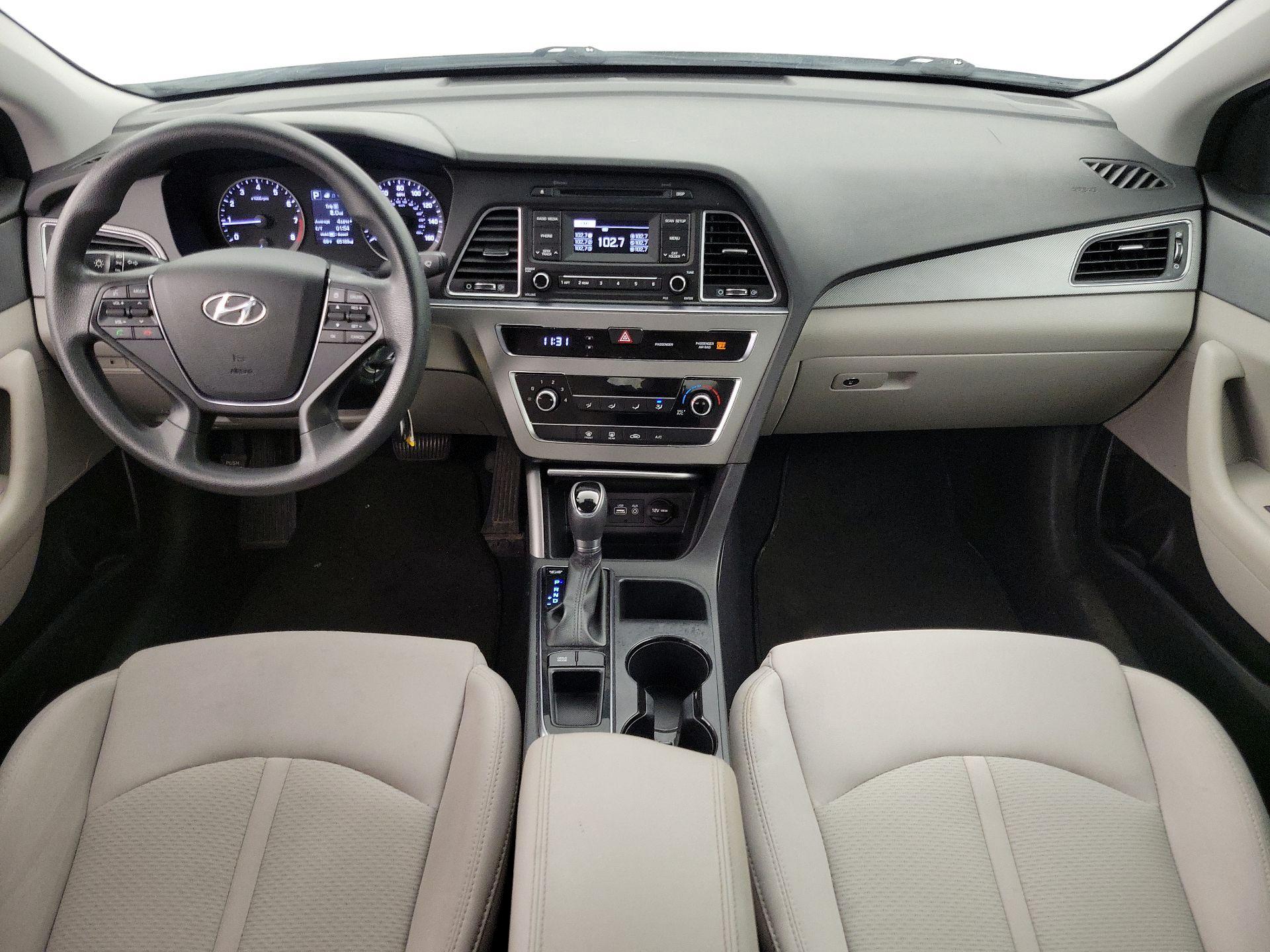 Thumbnail: 2016 Hyundai Sonata - 9