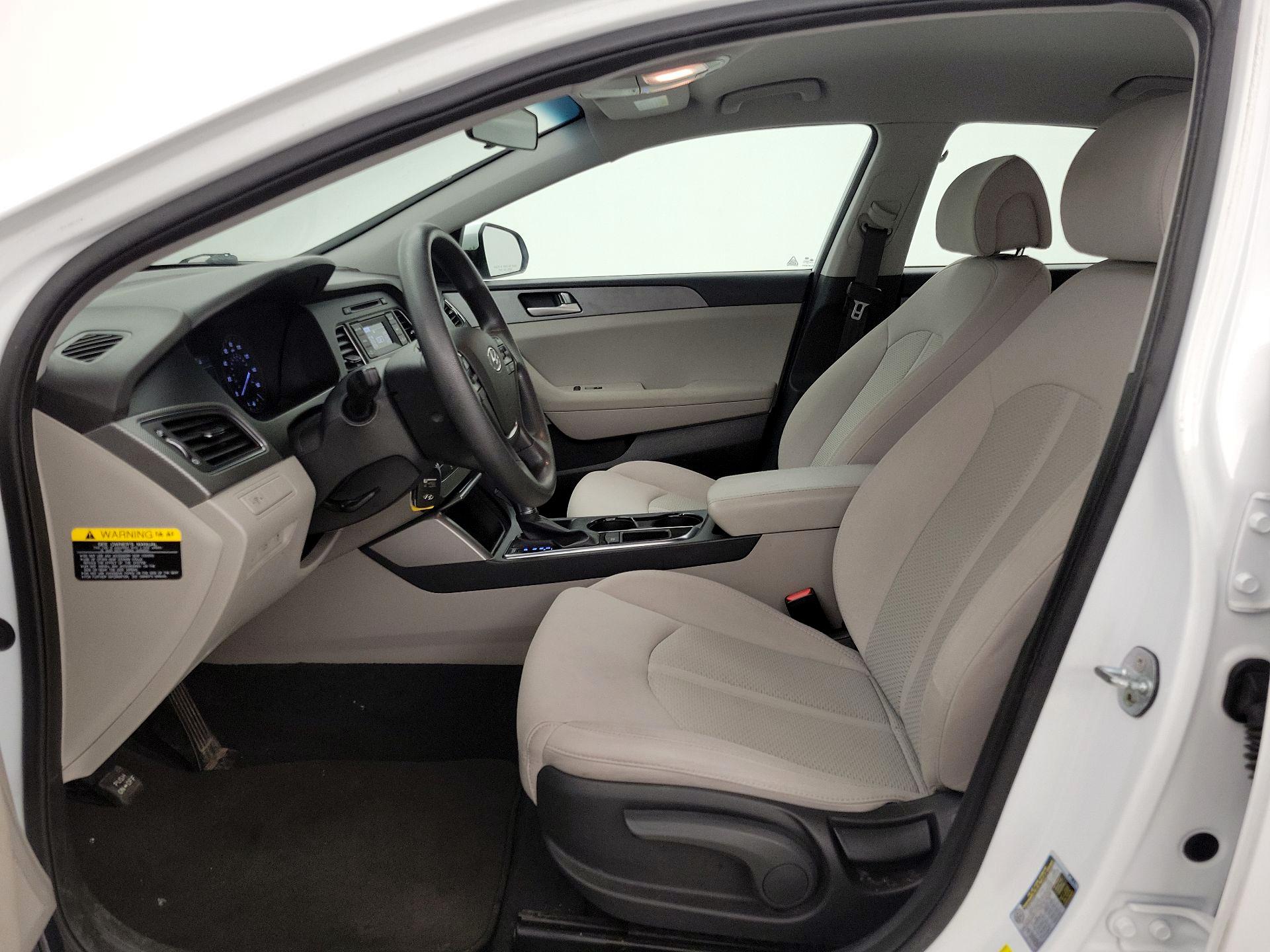 Thumbnail: 2016 Hyundai Sonata - 11