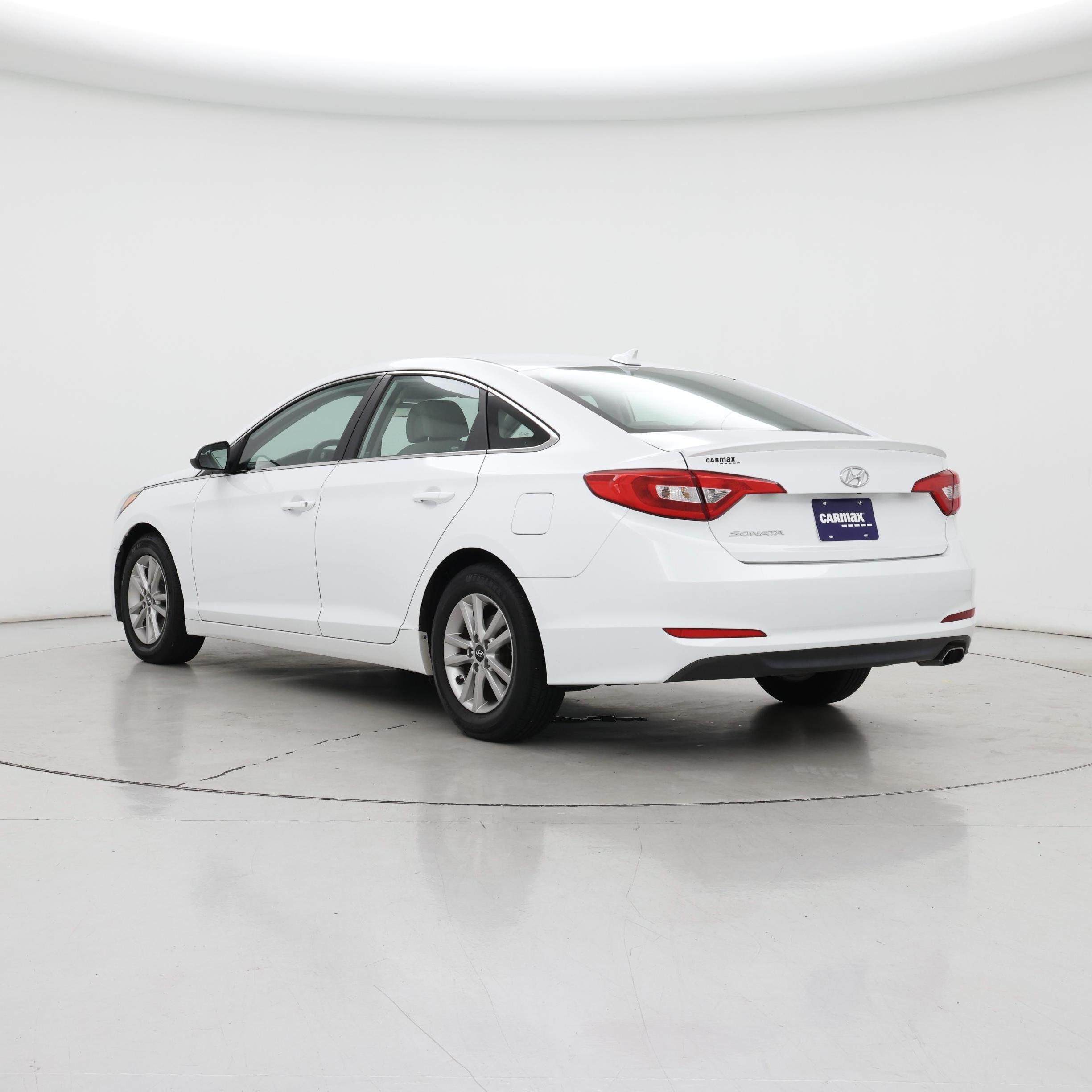 Thumbnail: 2016 Hyundai Sonata - 2