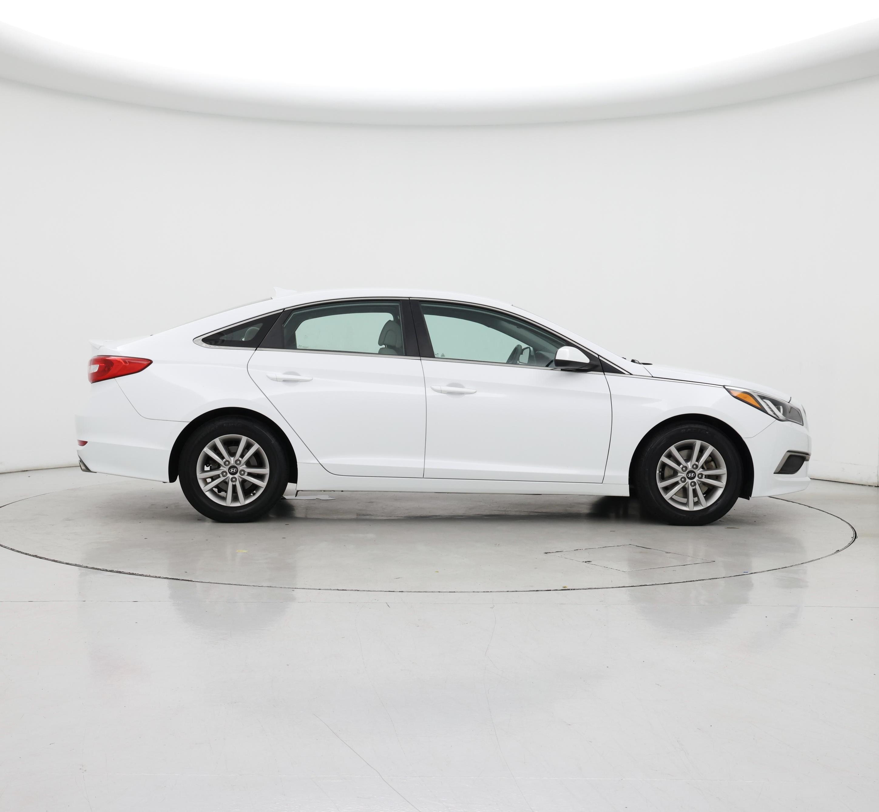 Thumbnail: 2016 Hyundai Sonata - 7