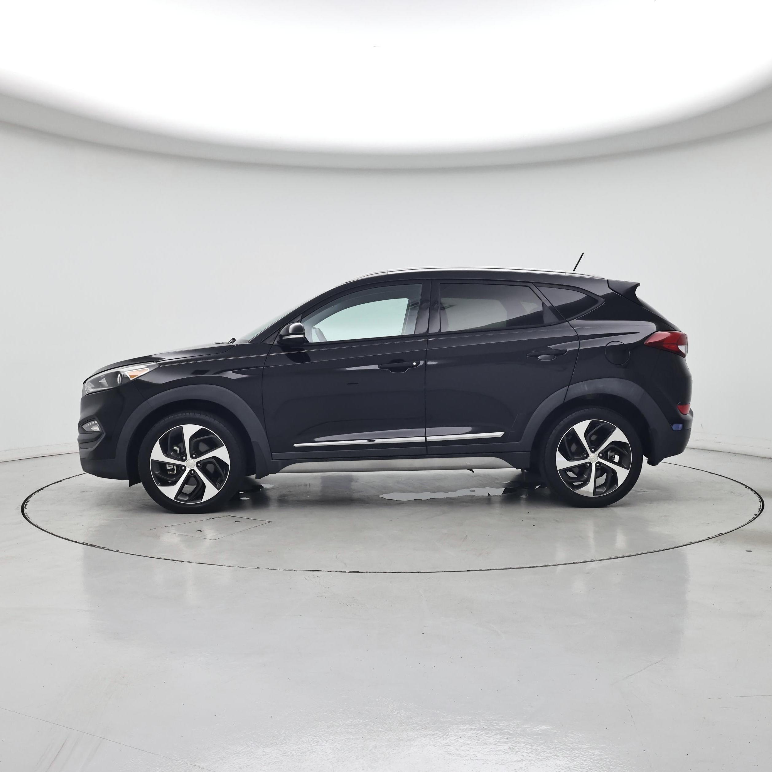 Thumbnail: 2017 Hyundai Tucson - 3