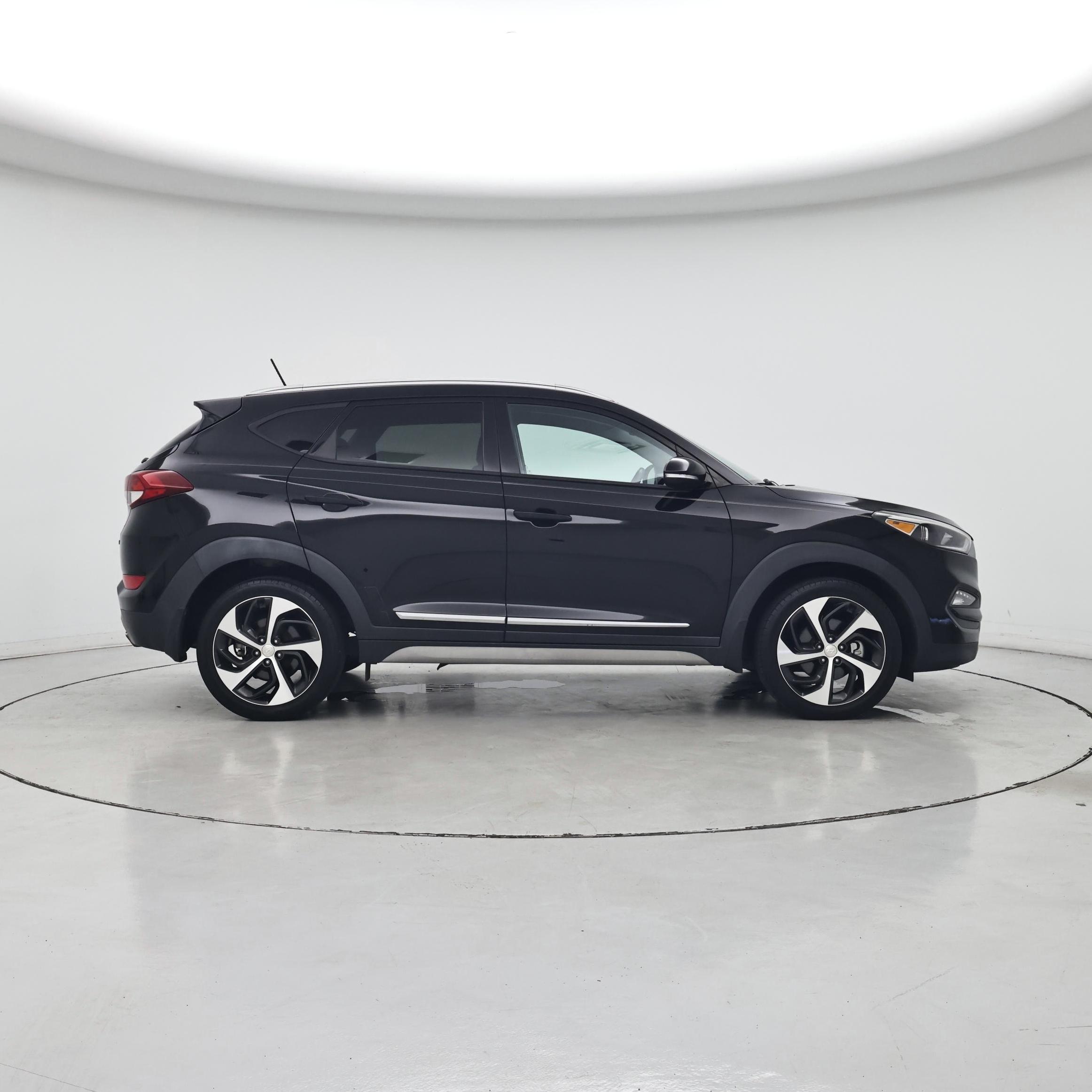 Thumbnail: 2017 Hyundai Tucson - 7