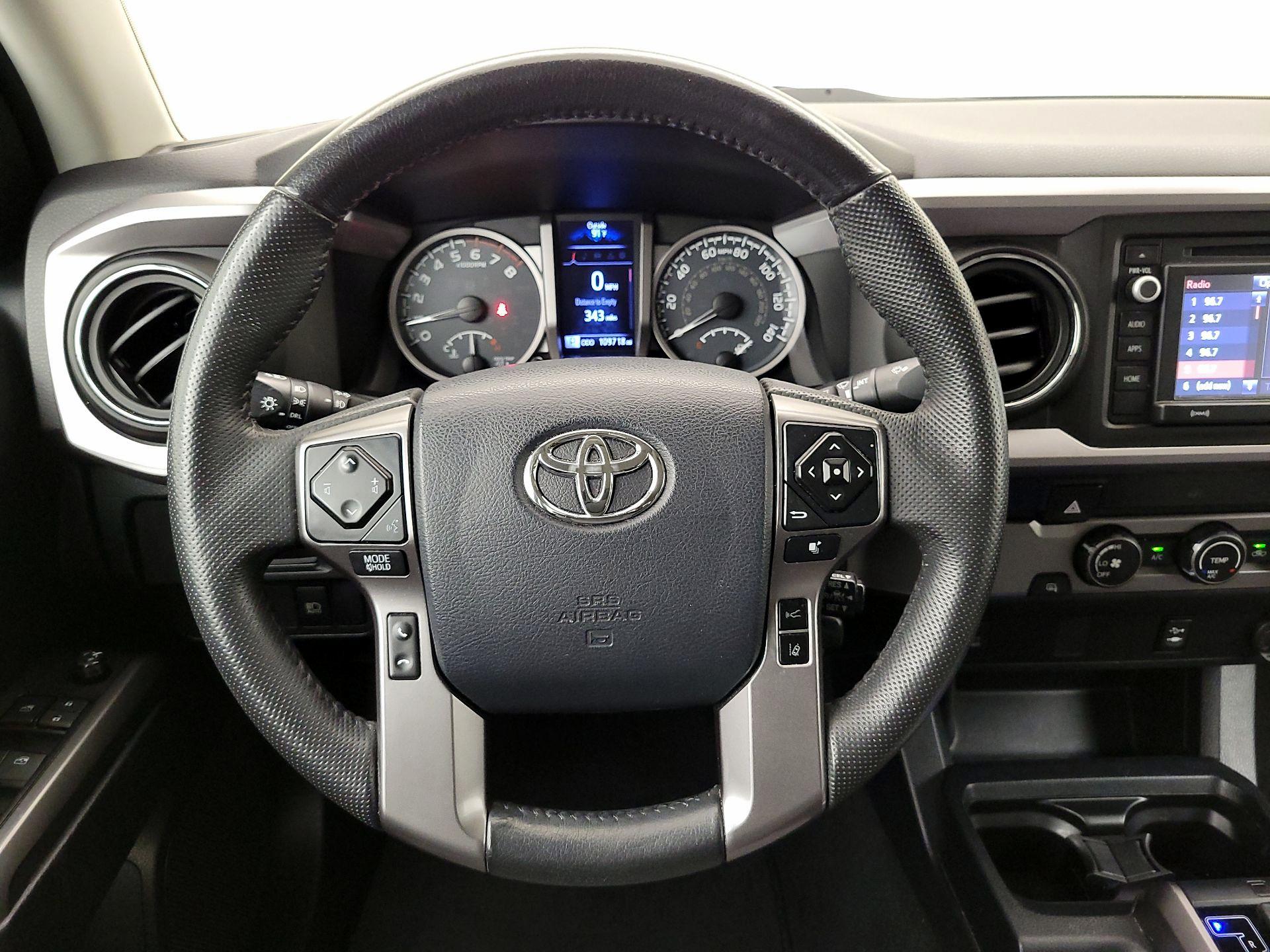 Thumbnail: 2019 Toyota Tacoma - 10