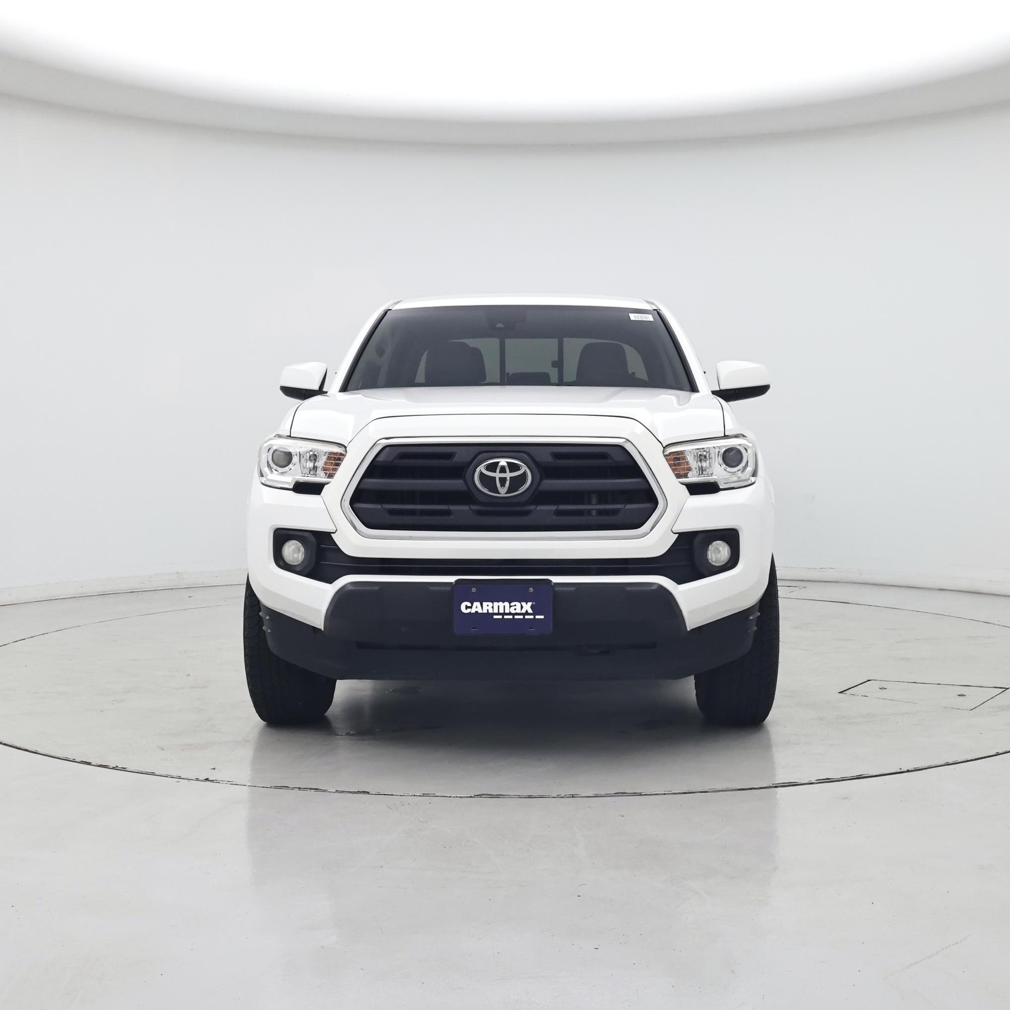 Thumbnail: 2019 Toyota Tacoma - 5