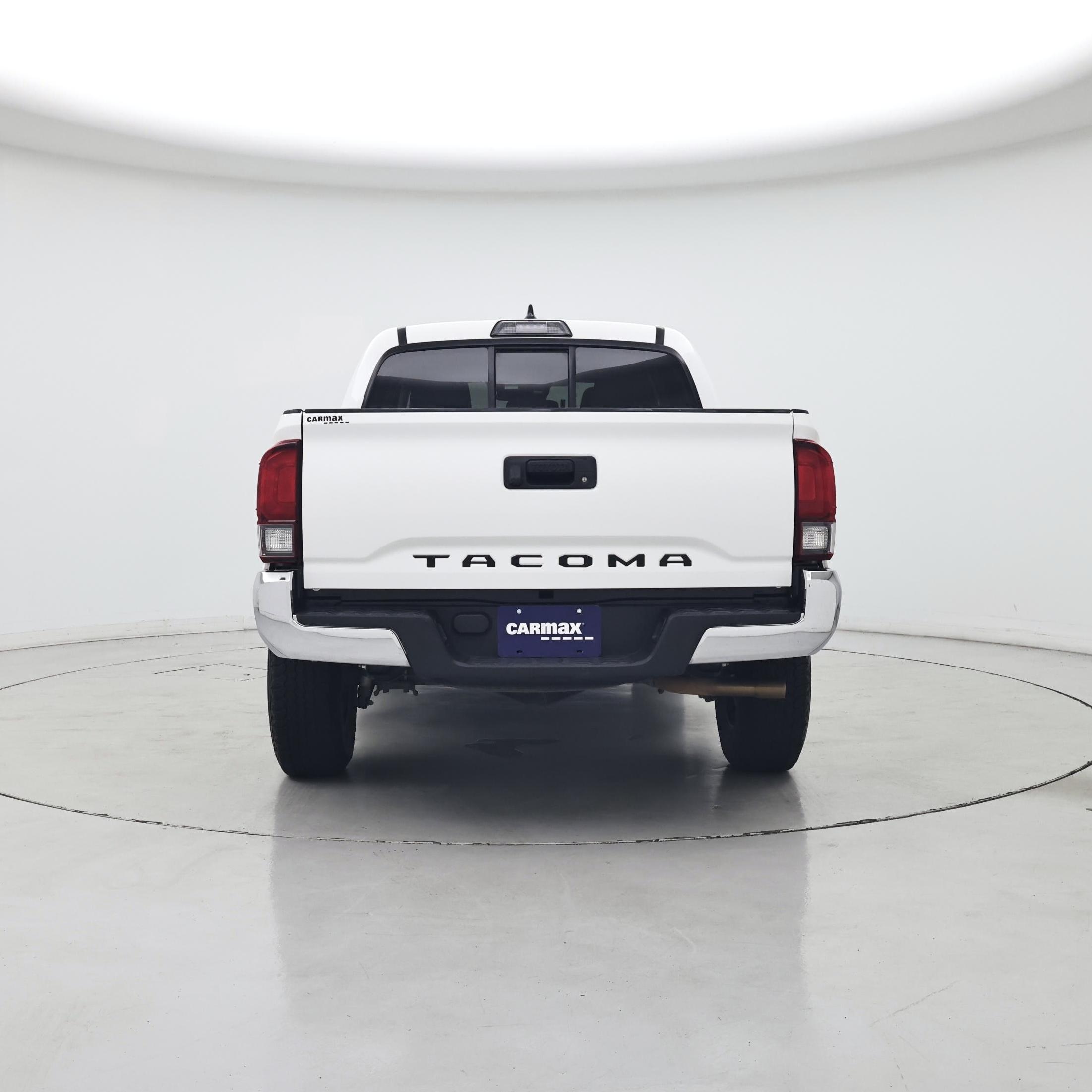 Thumbnail: 2019 Toyota Tacoma - 6