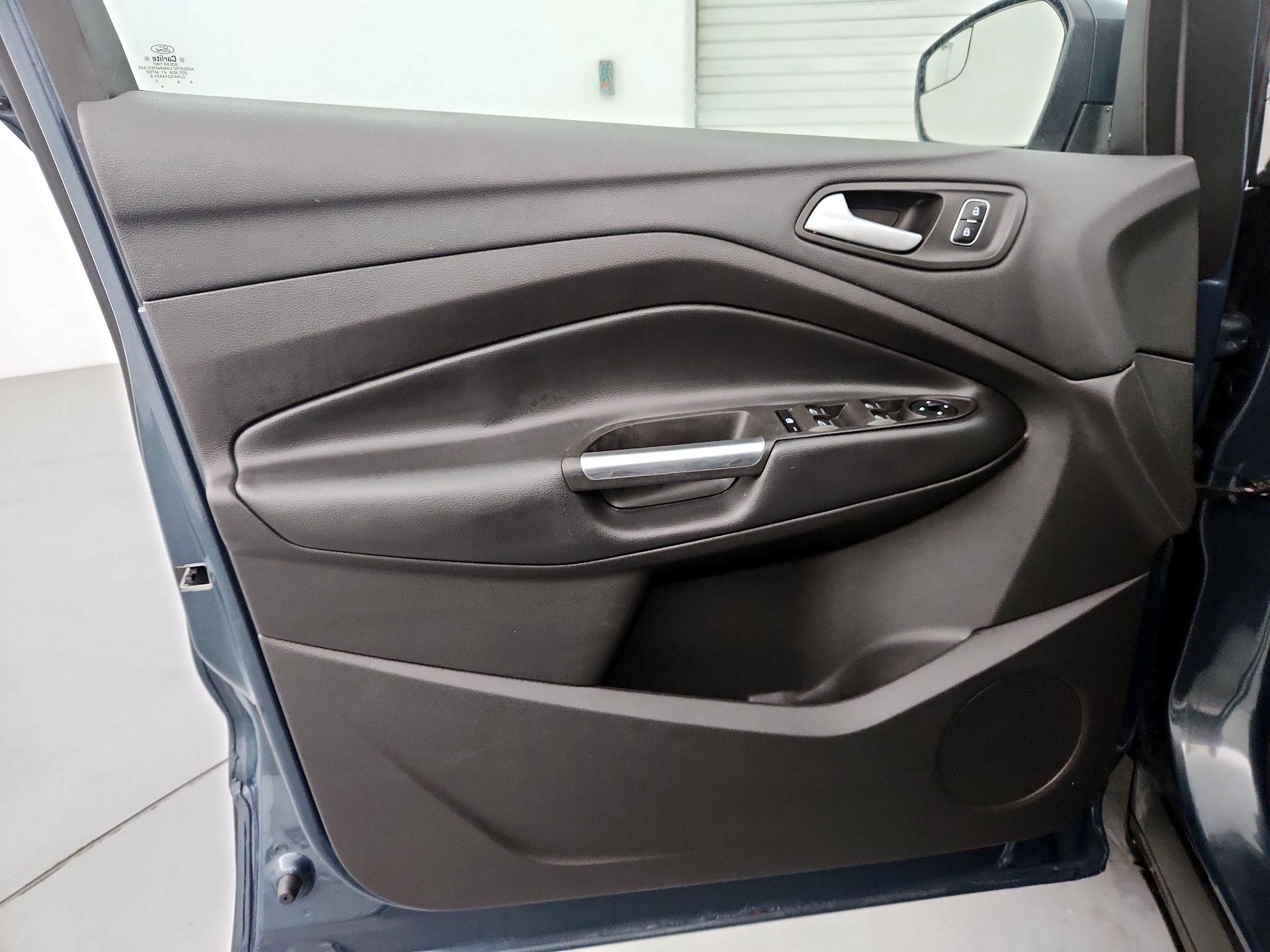 Thumbnail: 2019 Ford Escape - 12