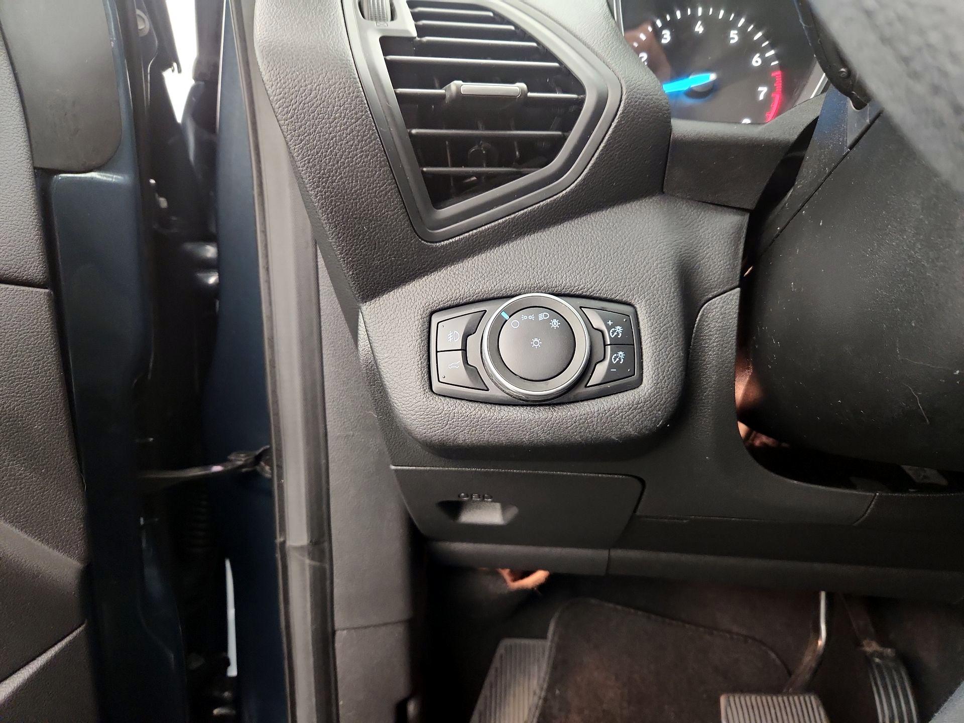 Thumbnail: 2019 Ford Escape - 13