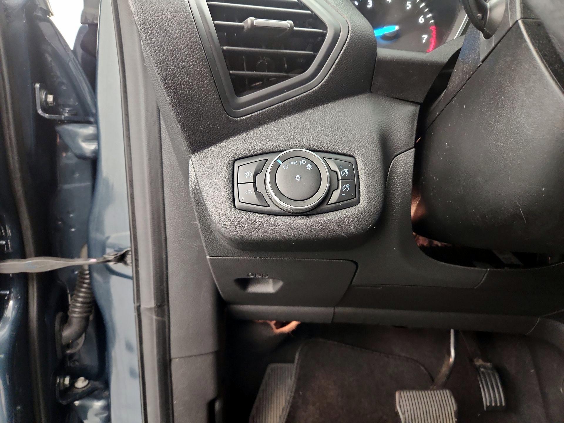 Thumbnail: 2019 Ford Escape - 14