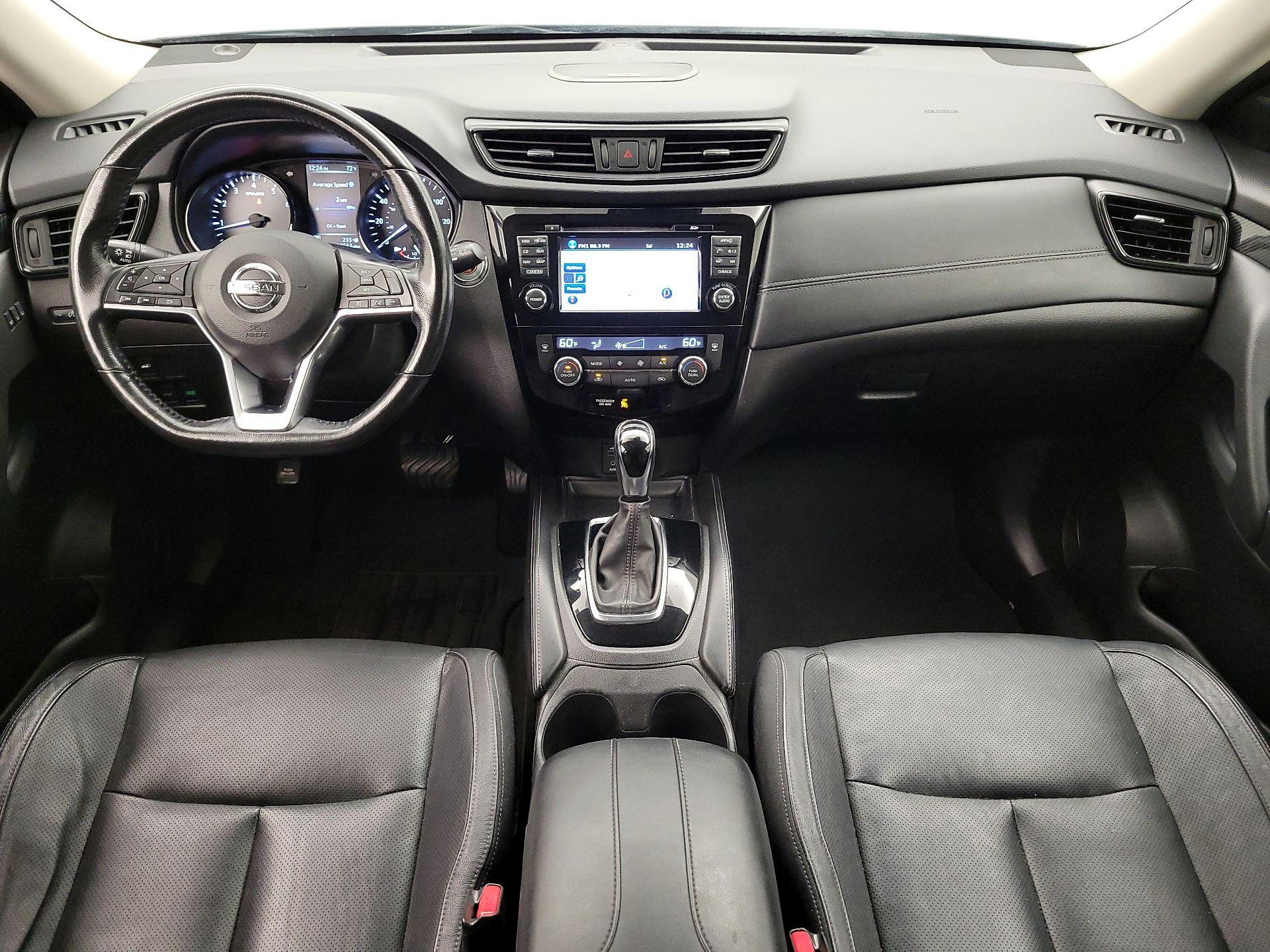 Thumbnail: 2017 Nissan Rogue - 9