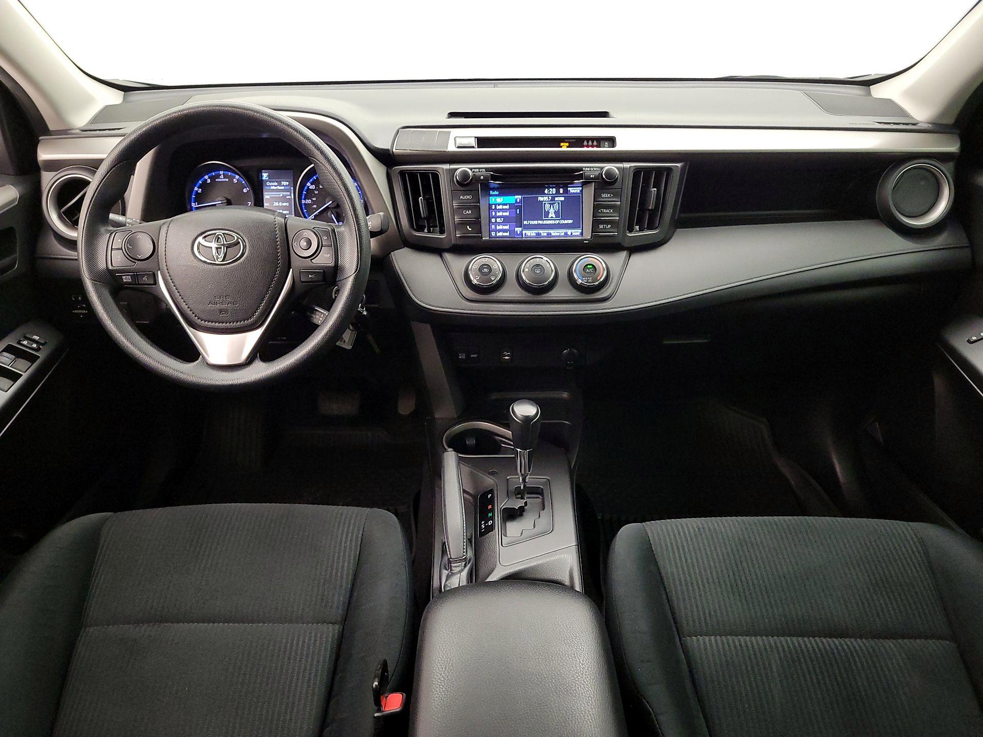 Thumbnail: 2018 Toyota RAV4 - 9