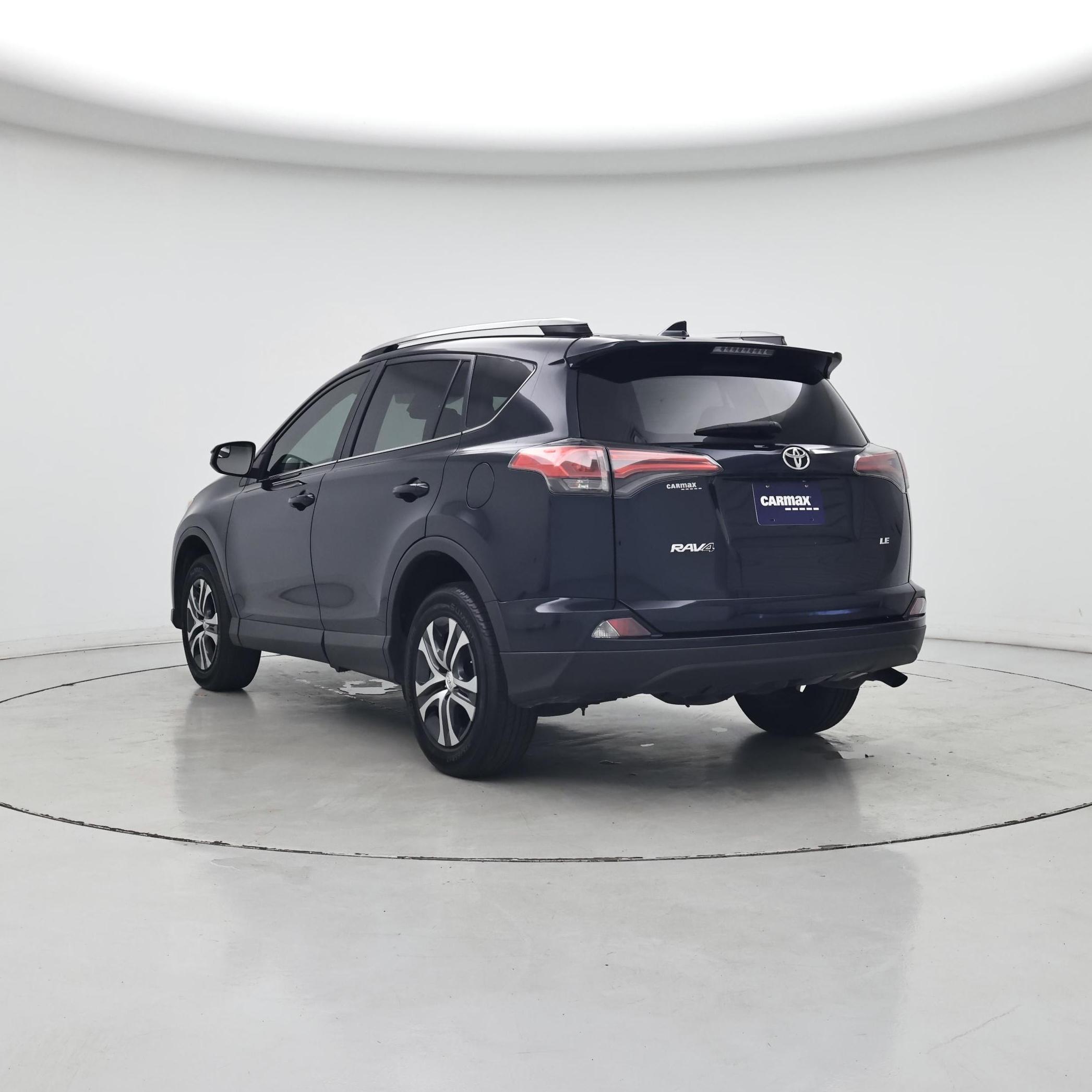 Thumbnail: 2018 Toyota RAV4 - 2