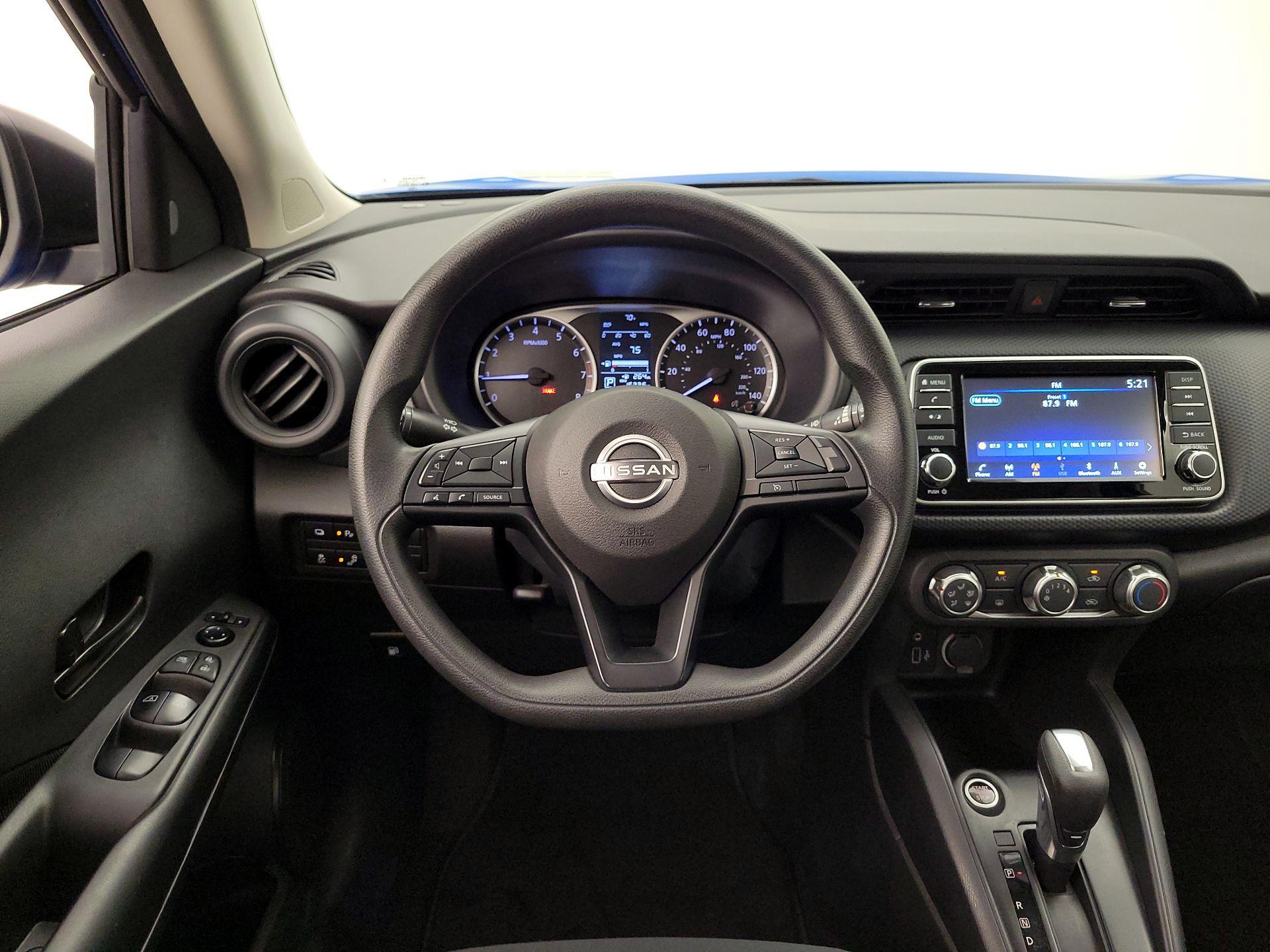 Thumbnail: 2023 Nissan Kicks - 10