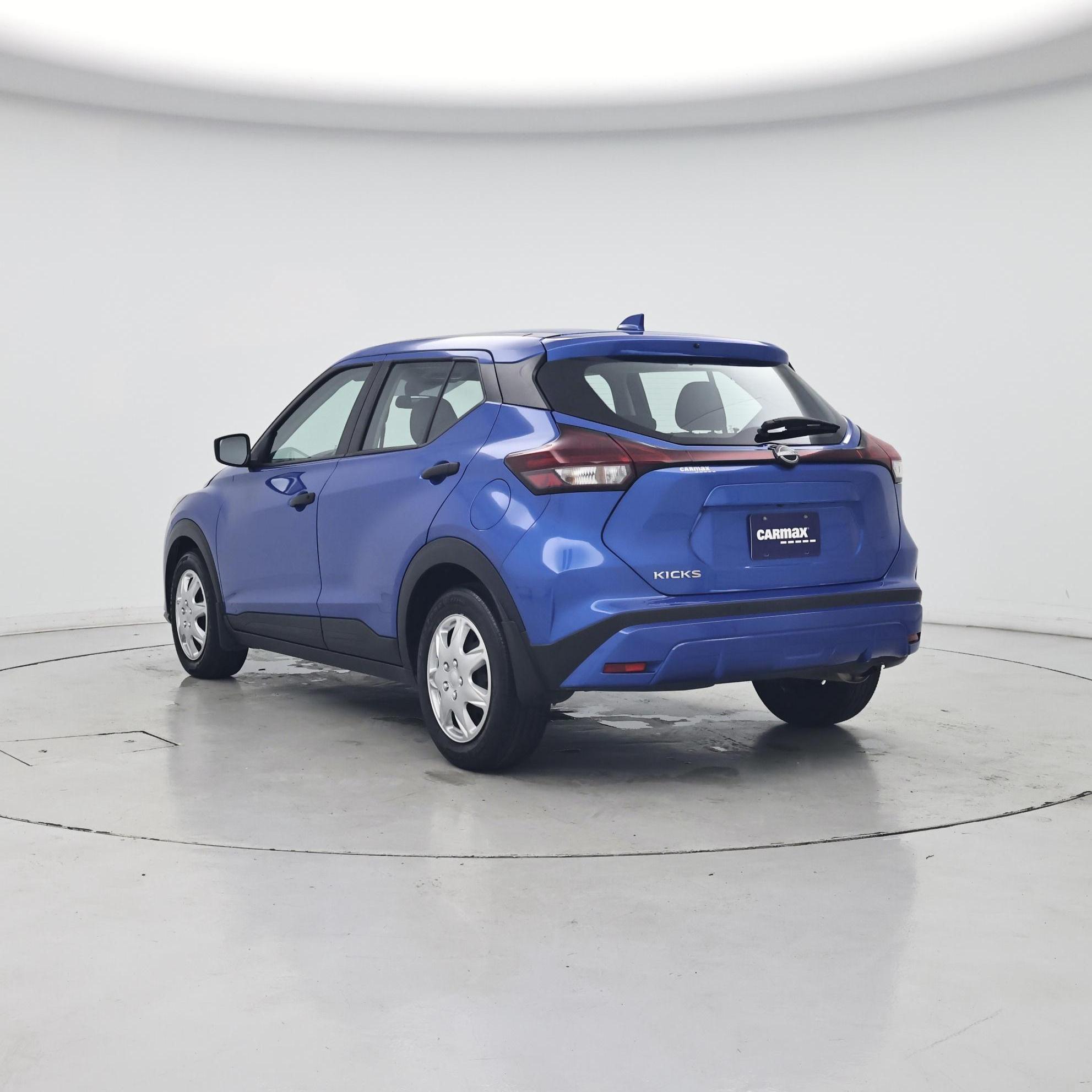 Thumbnail: 2023 Nissan Kicks - 2